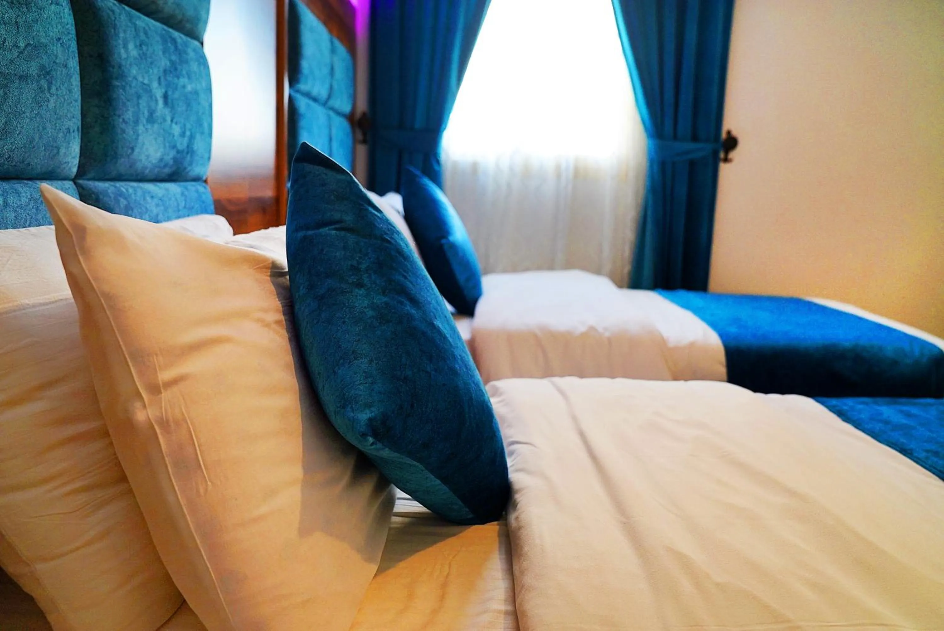 Bed in Loaloat Al Bahar