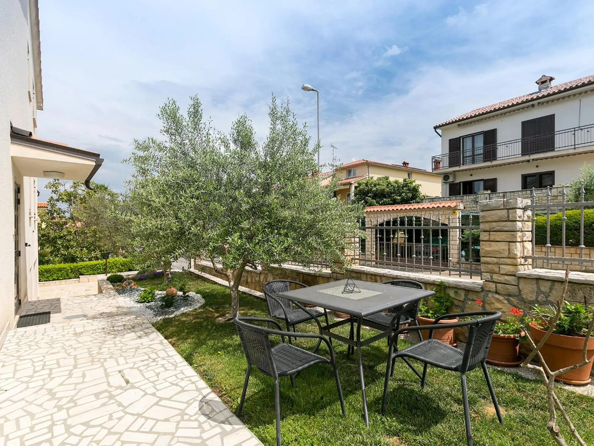 Garden in Apartments Davorka