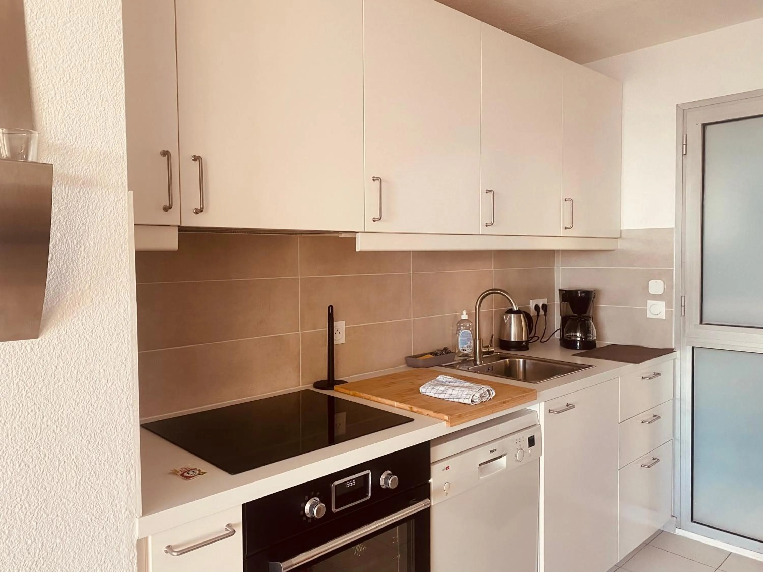 Coffee/tea facilities in Sunny Home Costa Plana-Monaco -Cap D'Ail