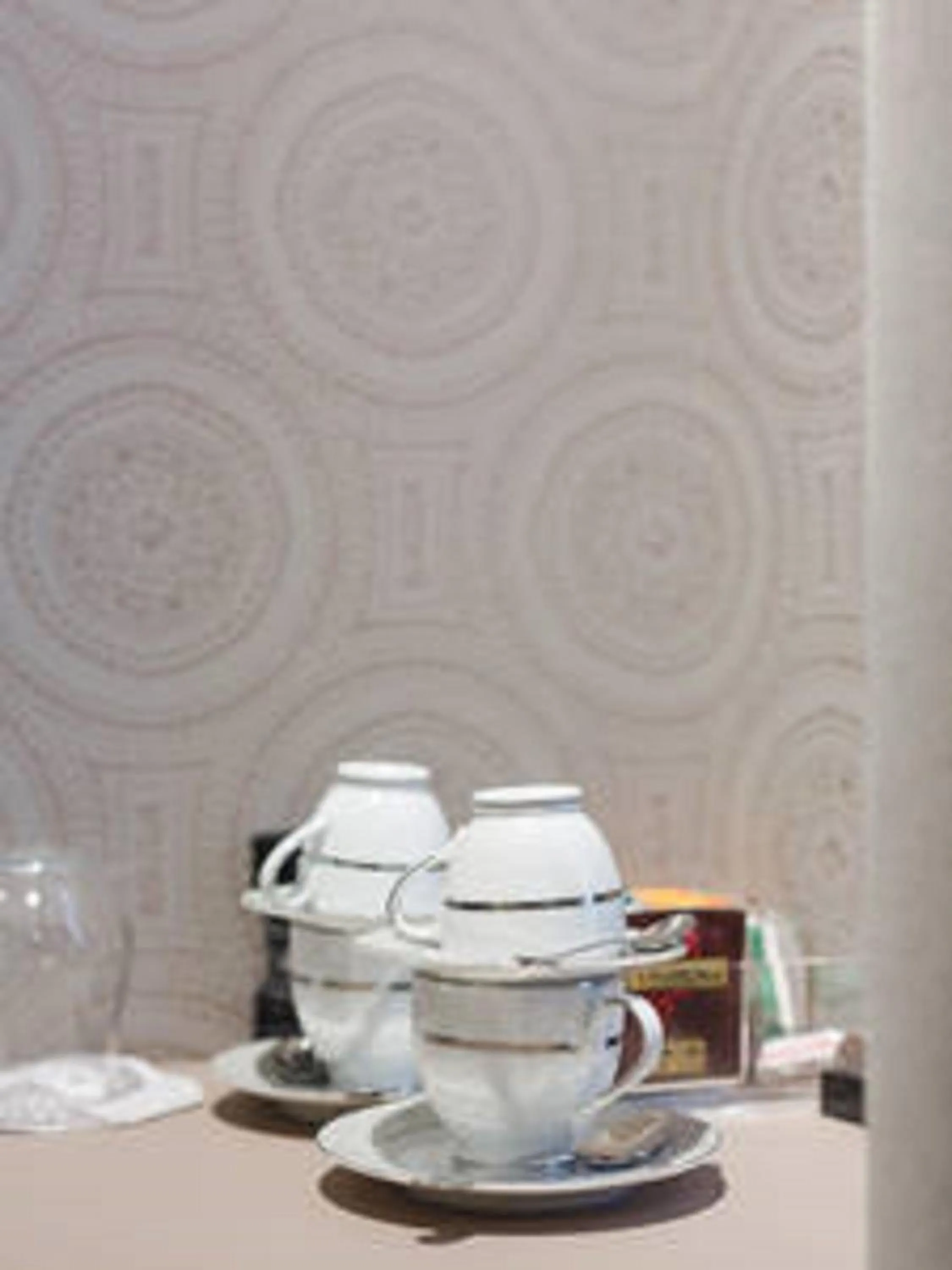 Coffee/tea facilities in Private Luxury Suites