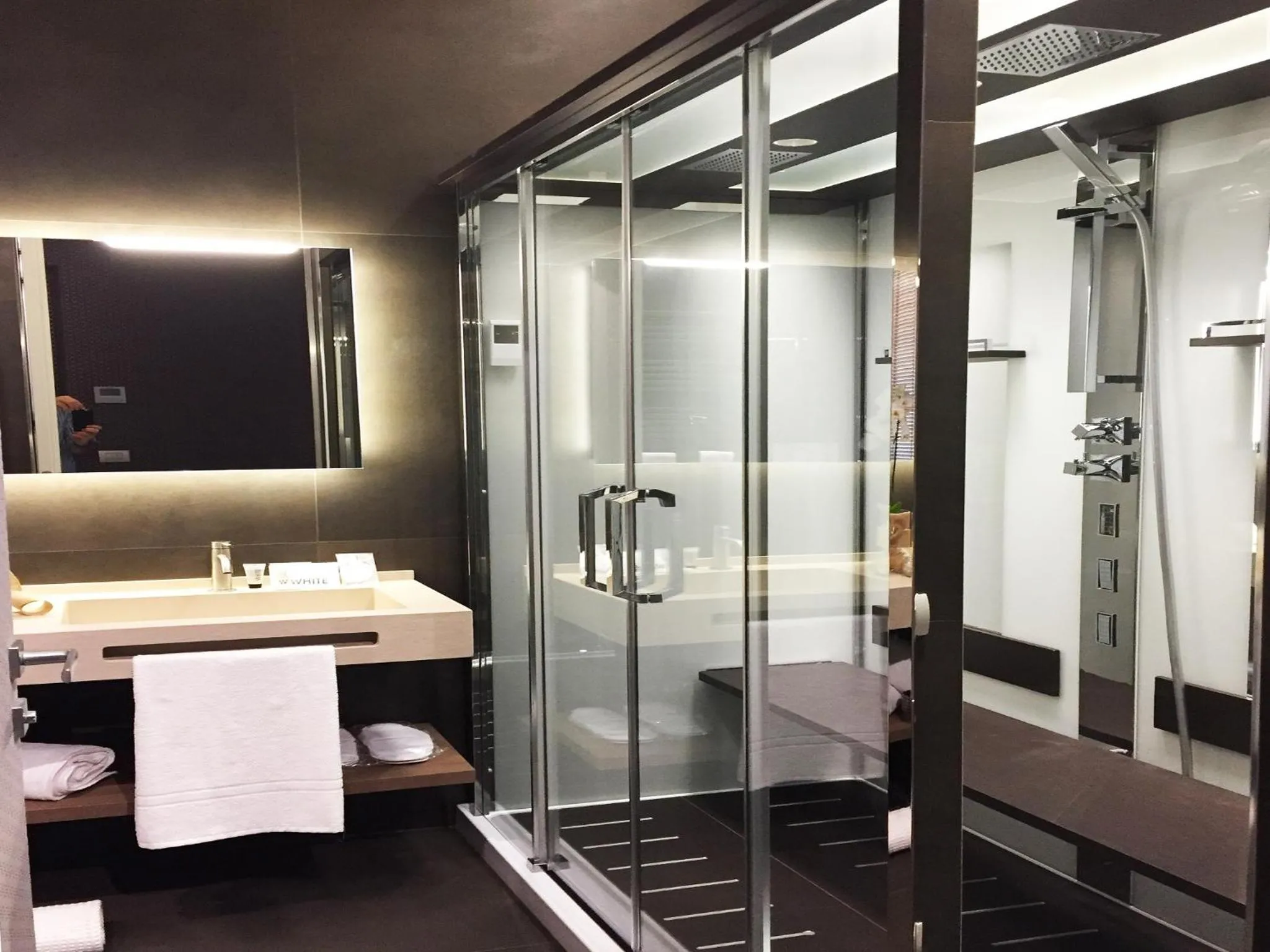 Bathroom in Private Luxury Suites