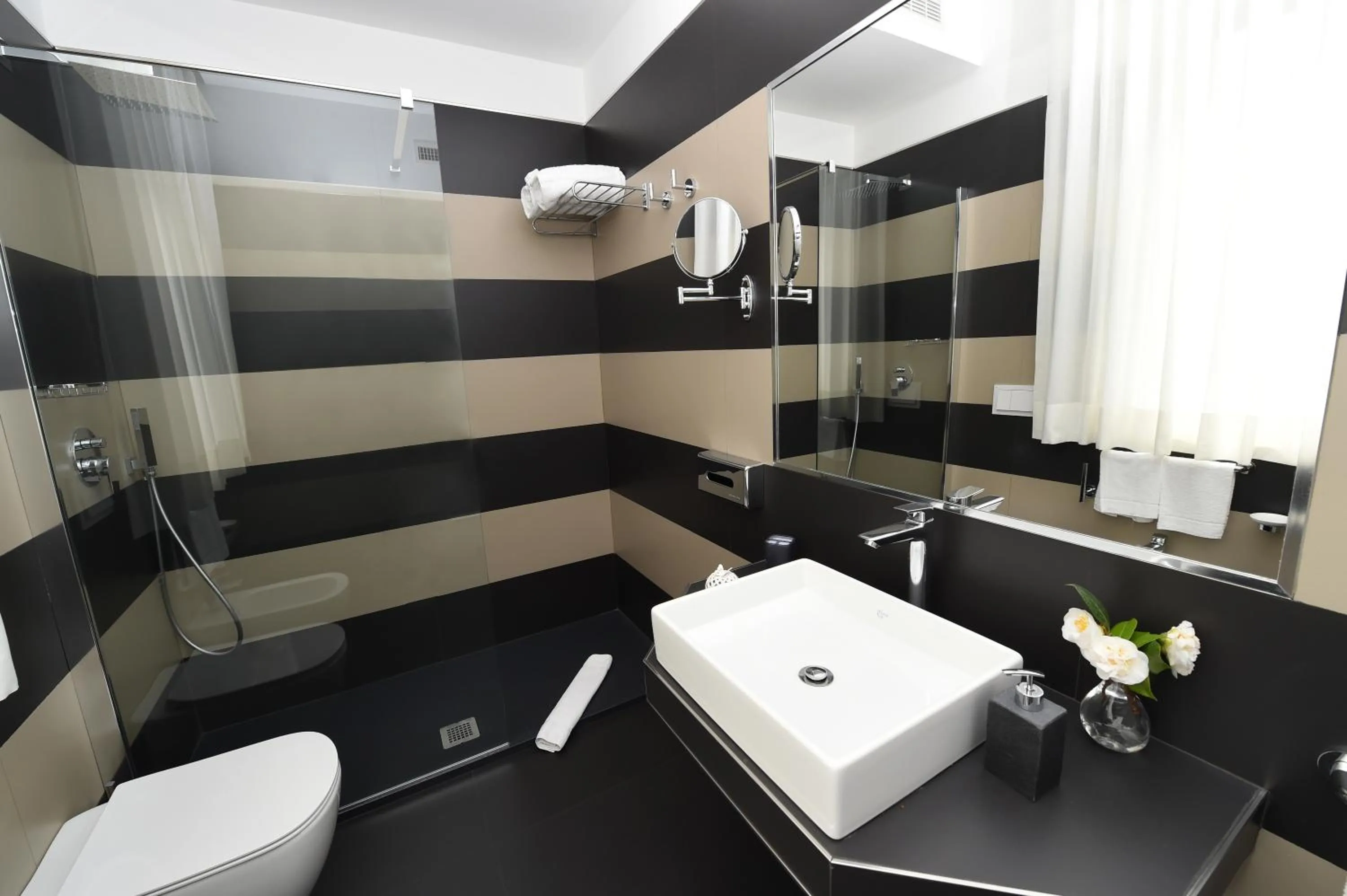 Bathroom in Bella Sorrento B&B