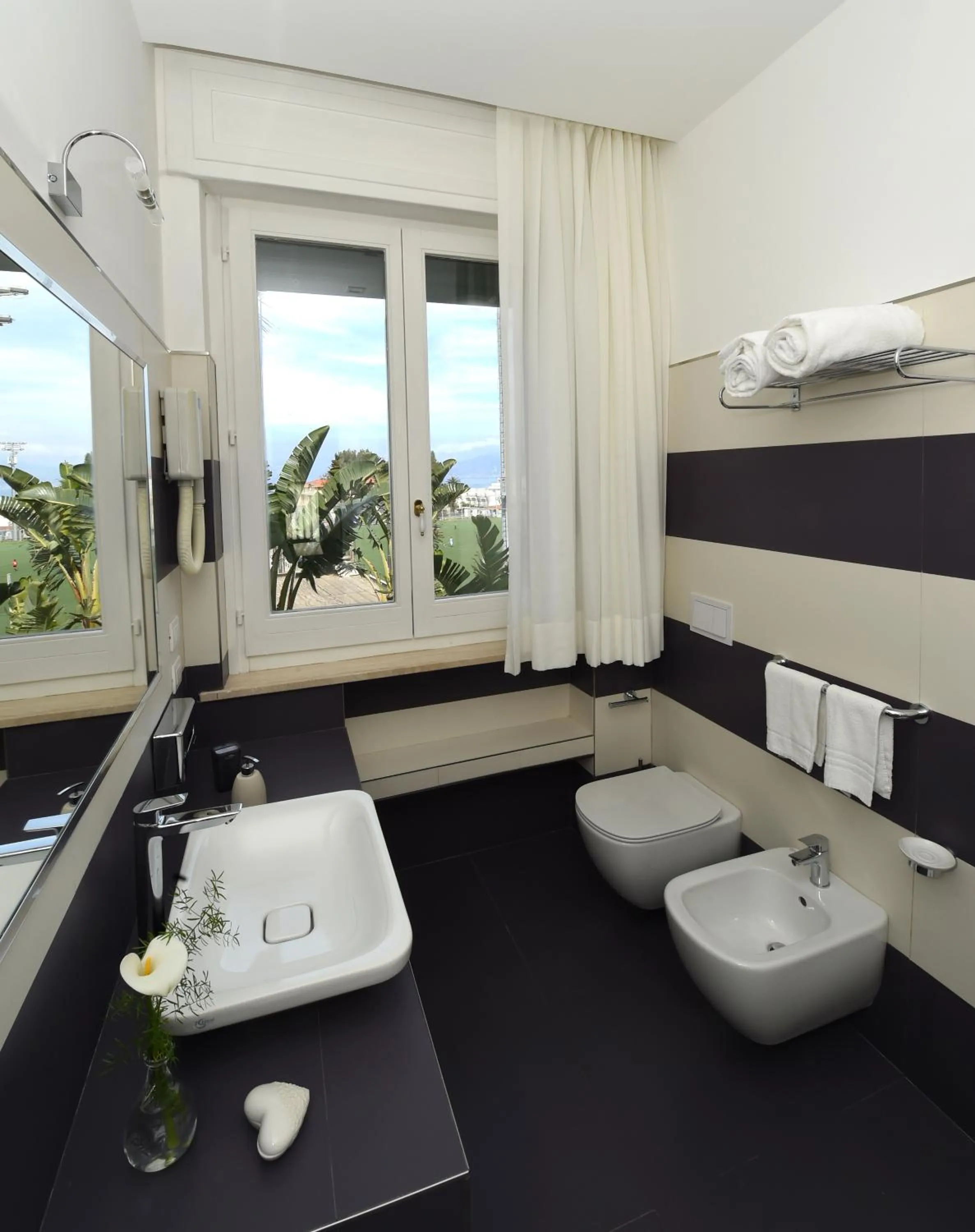 Bathroom in Bella Sorrento B&B