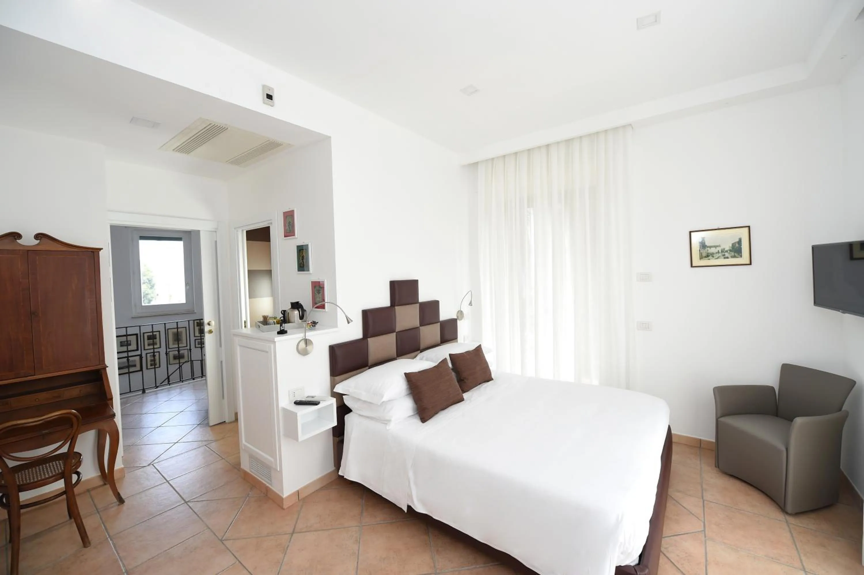 Bedroom, Bed in Bella Sorrento B&B