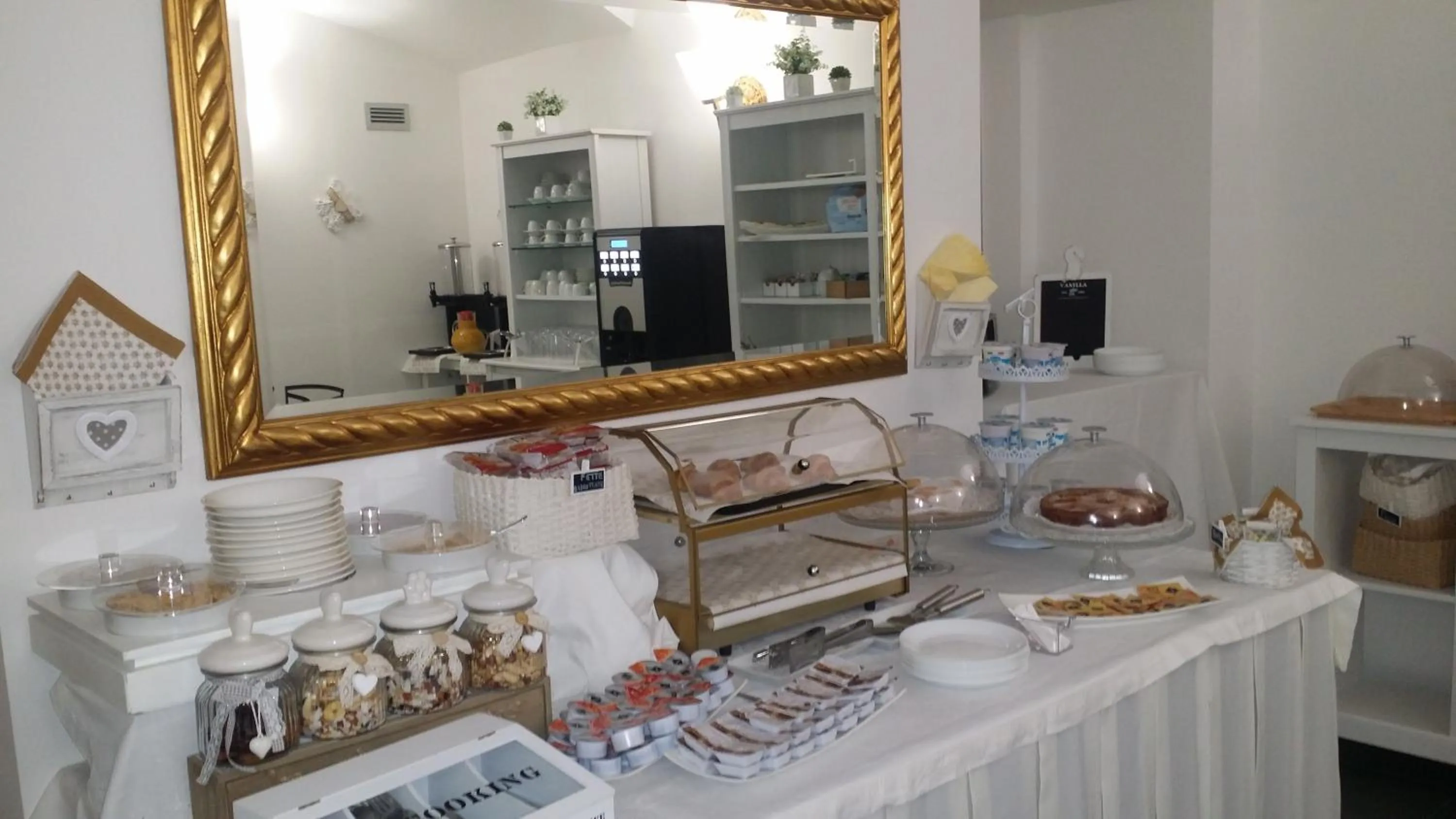 Lounge or bar in Hotel Giulio Cesare