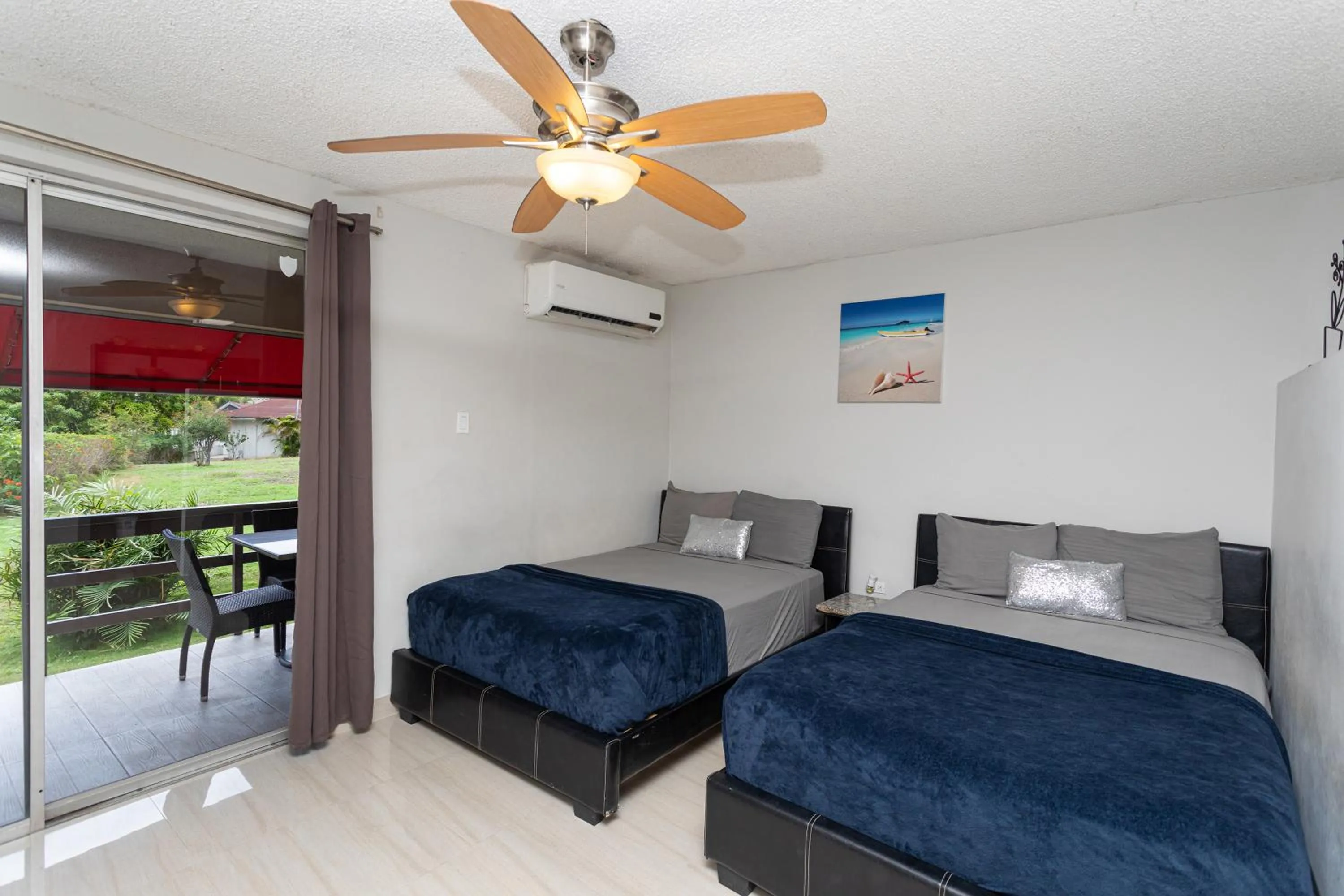 Bed in Montego Bay Club Apartments
