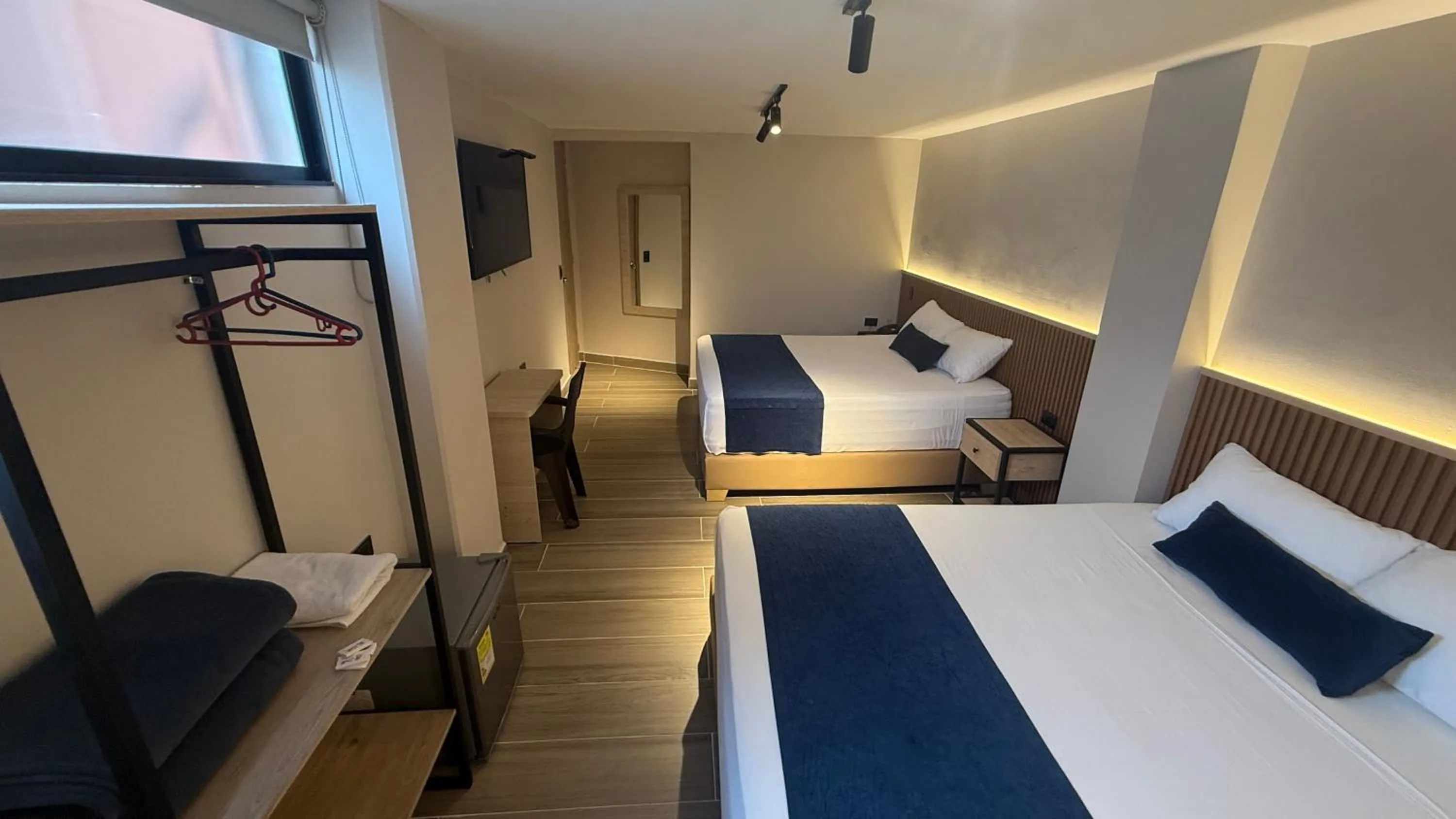 TV and multimedia, Bed in Hotel Suramericana