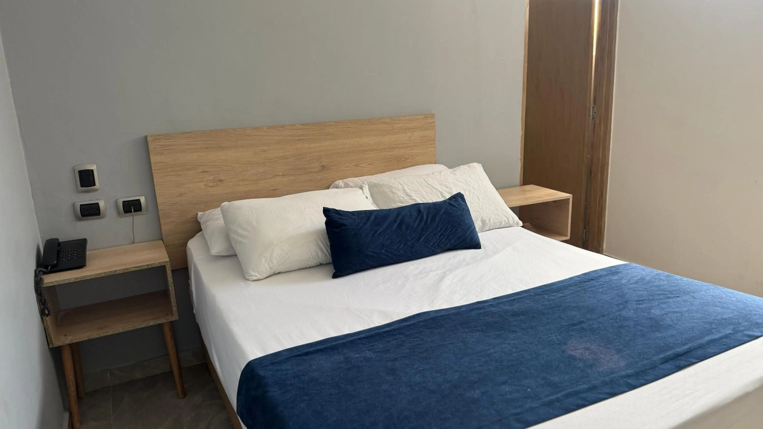 Bed in Hotel Suramericana