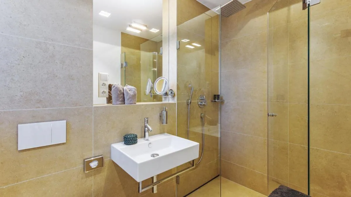 Shower in Refugium de Luxe Messe-Deutz