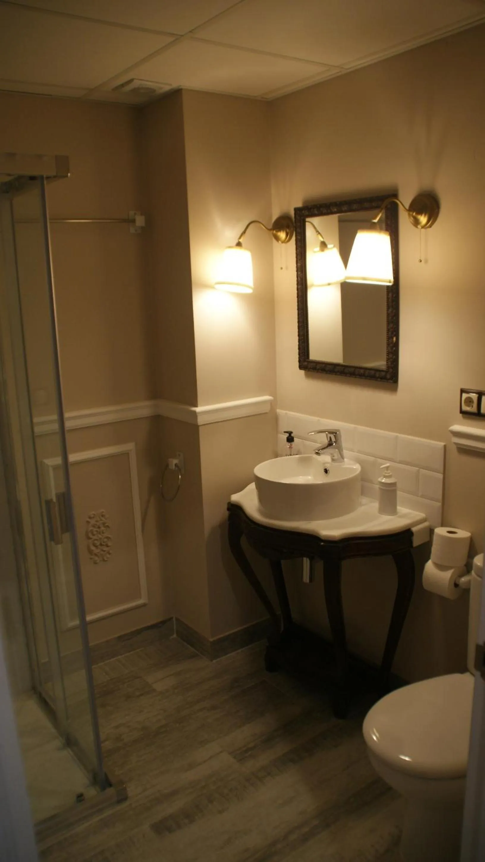 Bathroom in LANTIGUA CASA RURAL