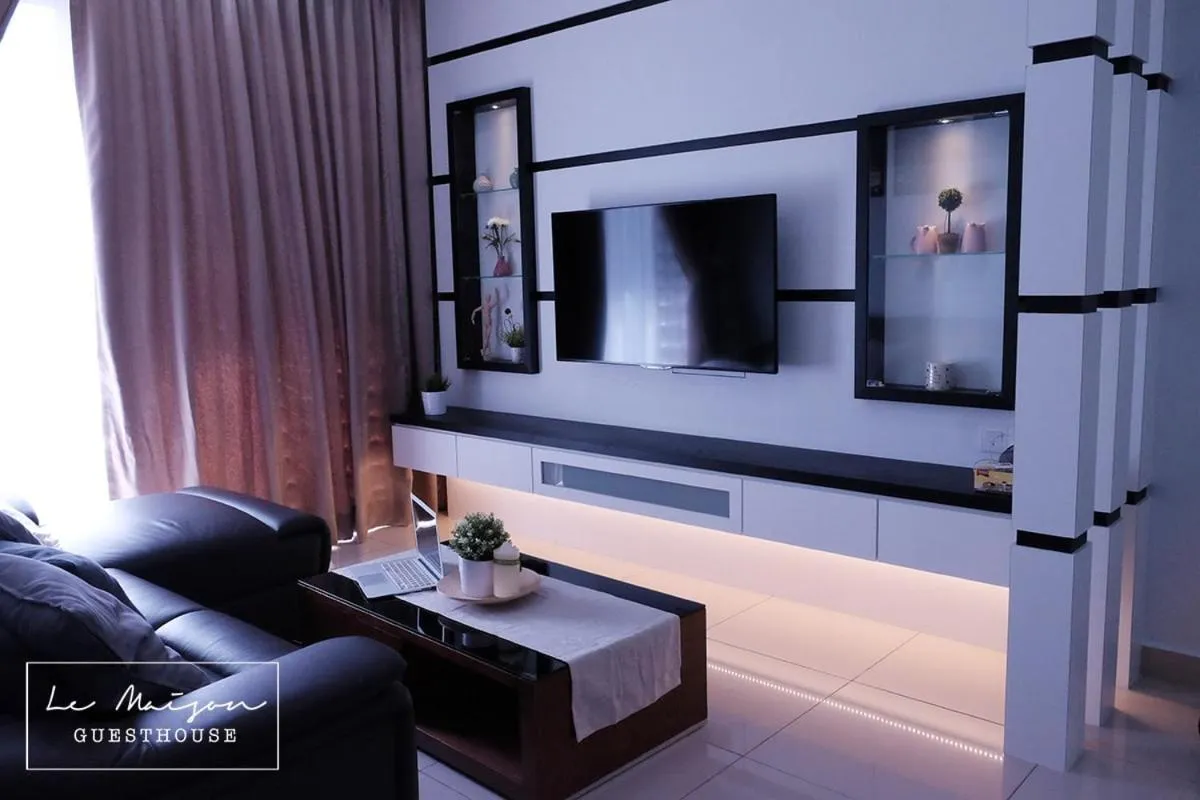 TV and multimedia in Le Maison GuestHouse Ipoh Majestic