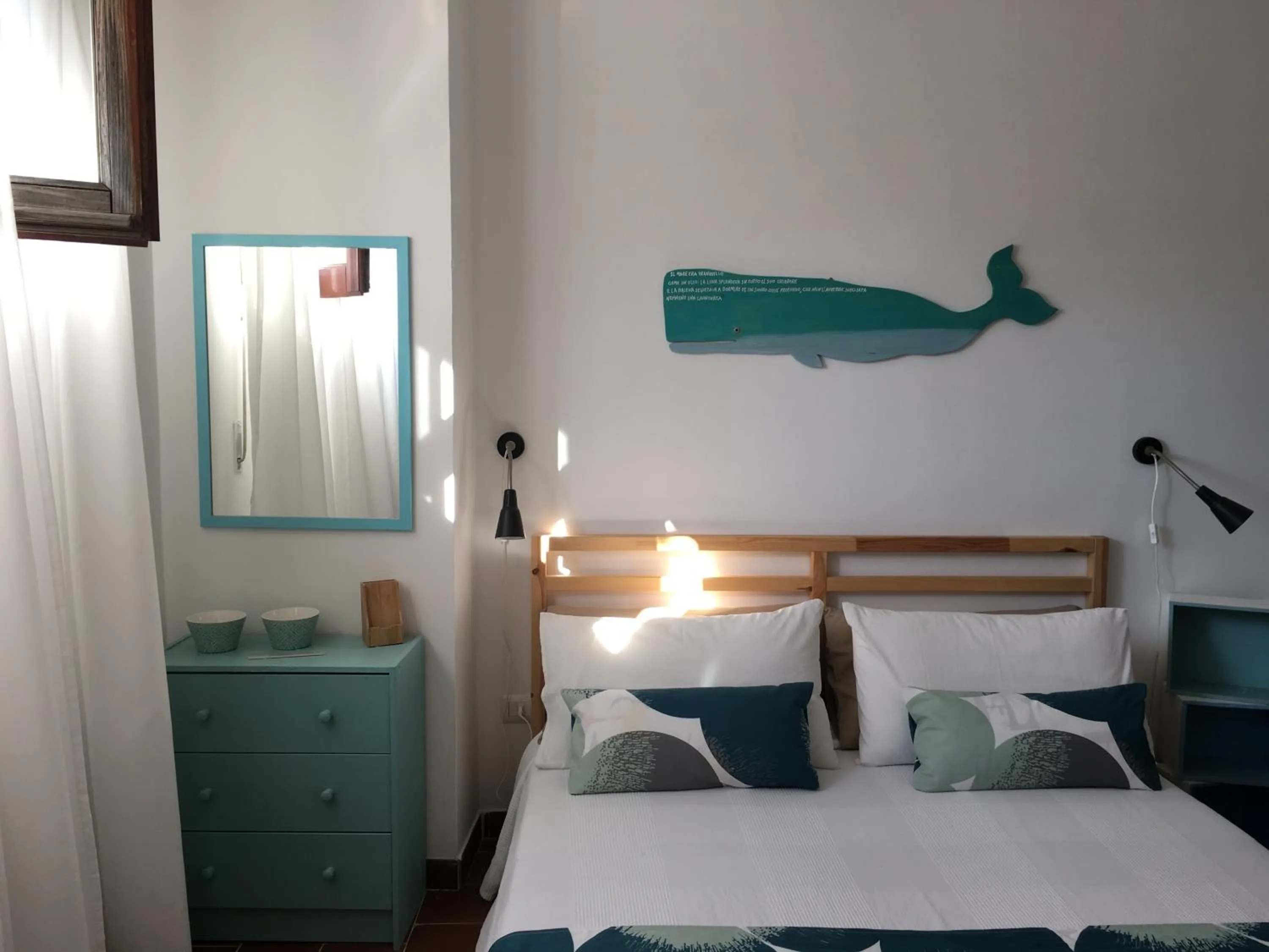 Decorative detail in 4 in piazza