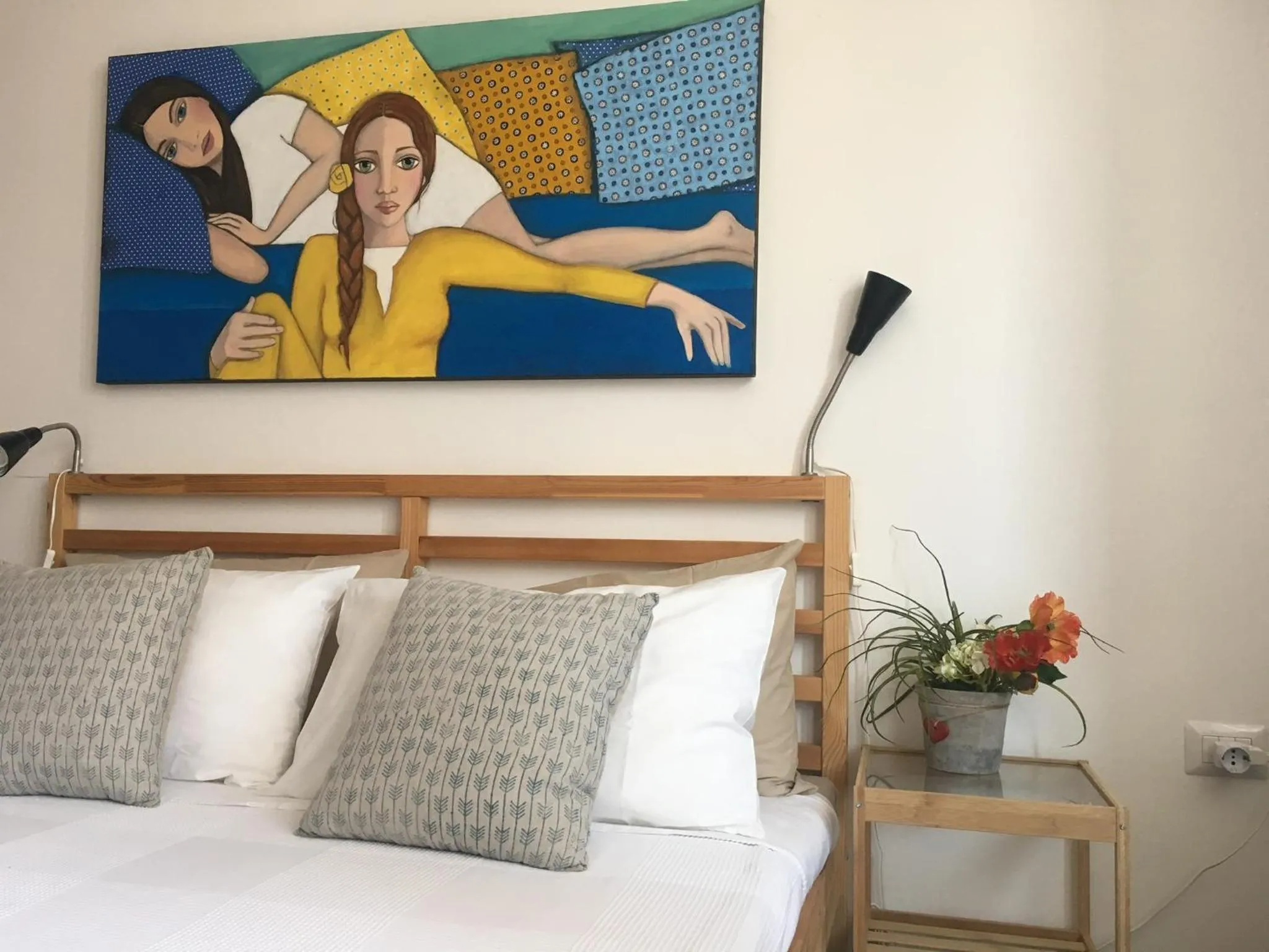 Decorative detail in 4 in piazza