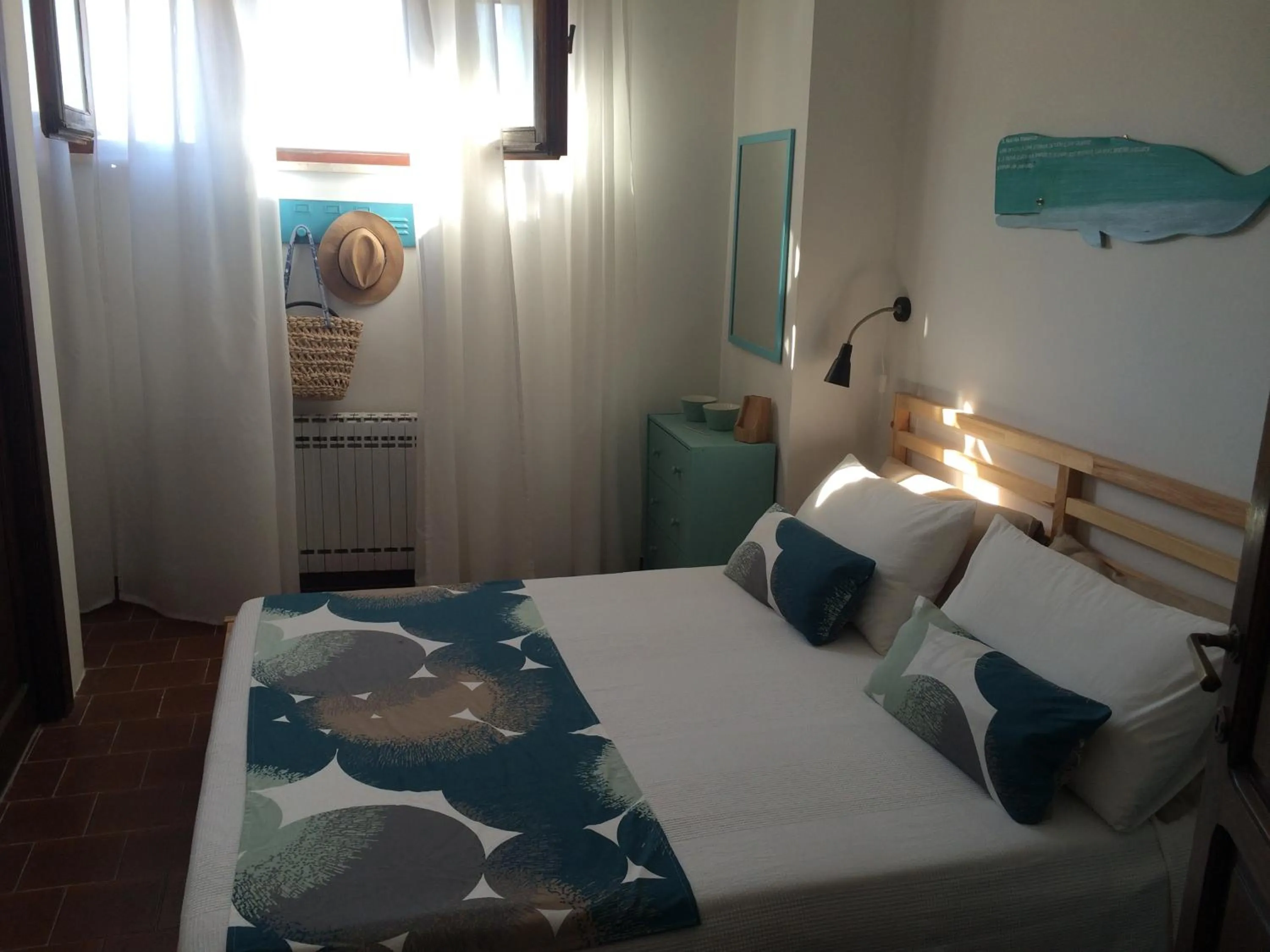 Photo of the whole room in 4 in piazza