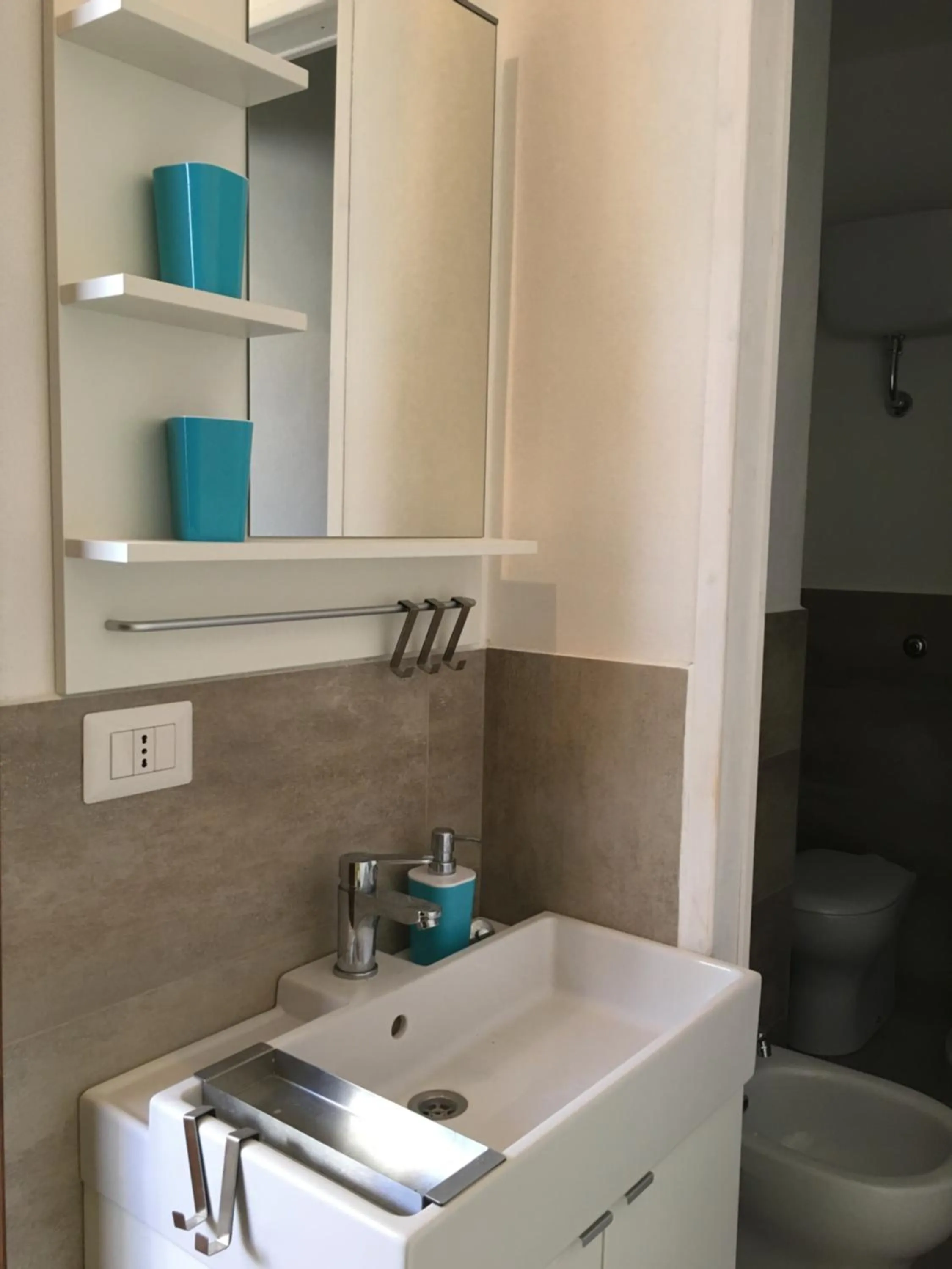 Bathroom in 4 in piazza