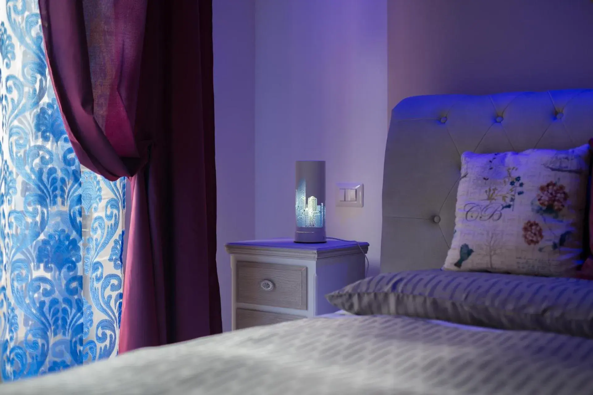 King Room with Balcony in SuiteIRIS B&B King Room with Balcony in SuiteIRIS B&B