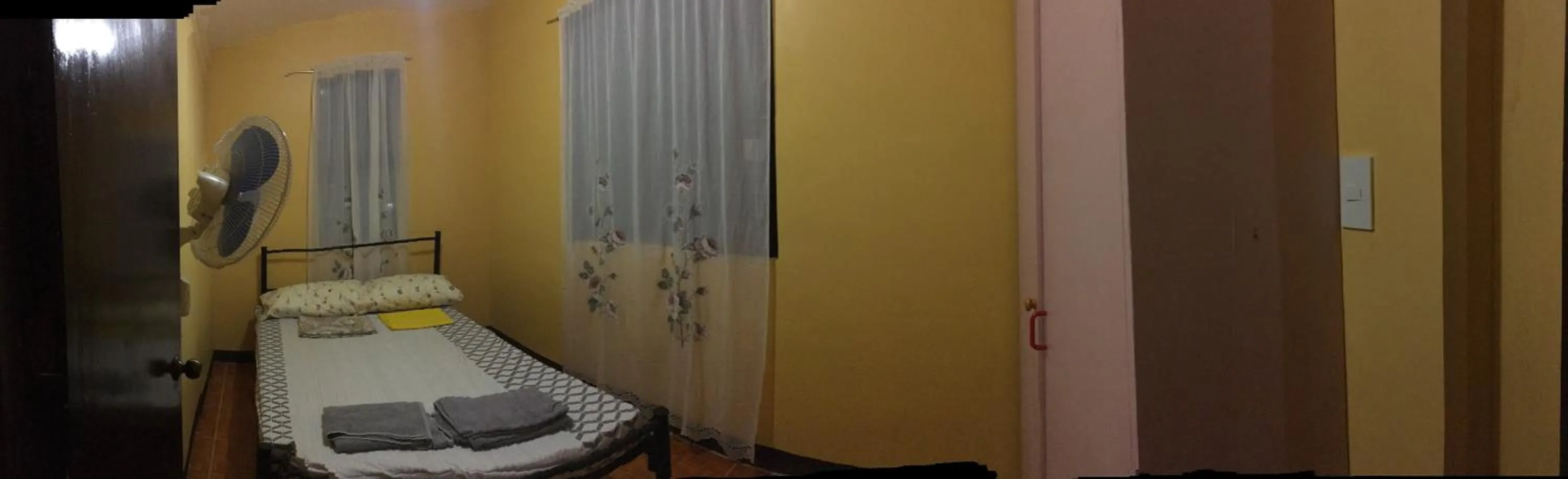 Bed in Pines Mansion 2 Homestay Rooms for Rent in Cash with 30 percent Advance Payment to Confirm