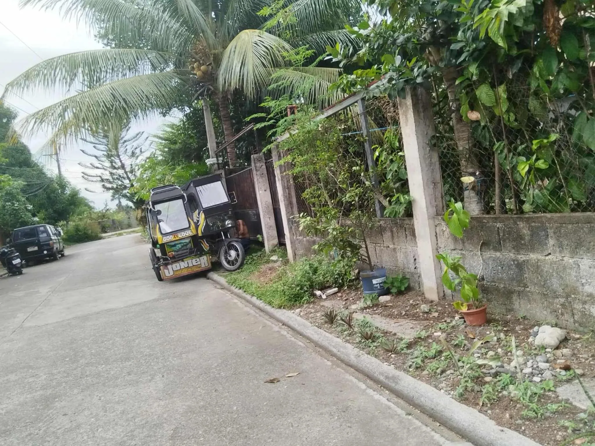 Pines Mansion 2 Homestay Rooms for Rent in Cash with 30 percent Advance Payment to Confirm