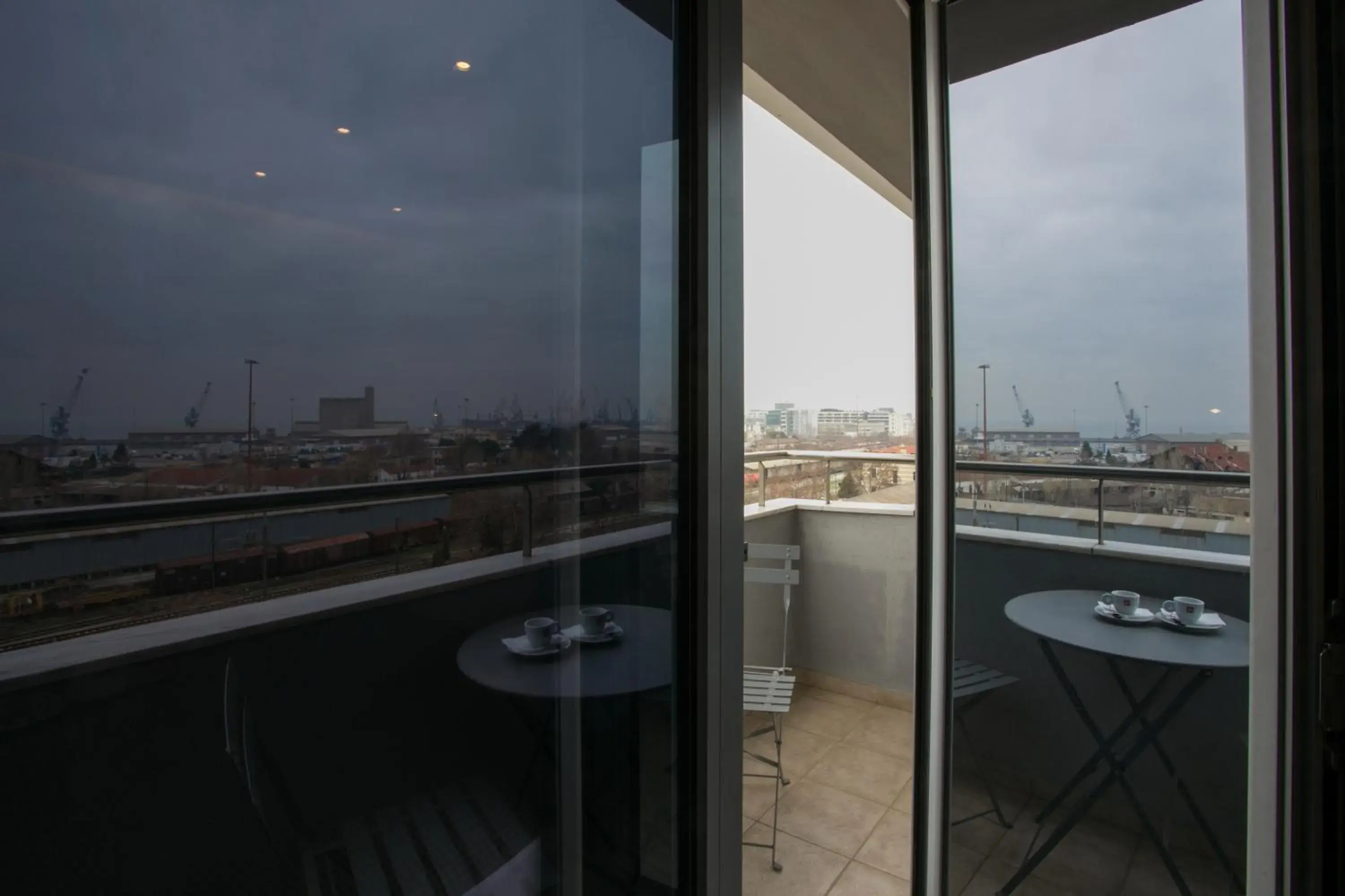 Deluxe Triple Room with Sea View in White Luxury Deluxe Triple Room with Sea View in White Luxury