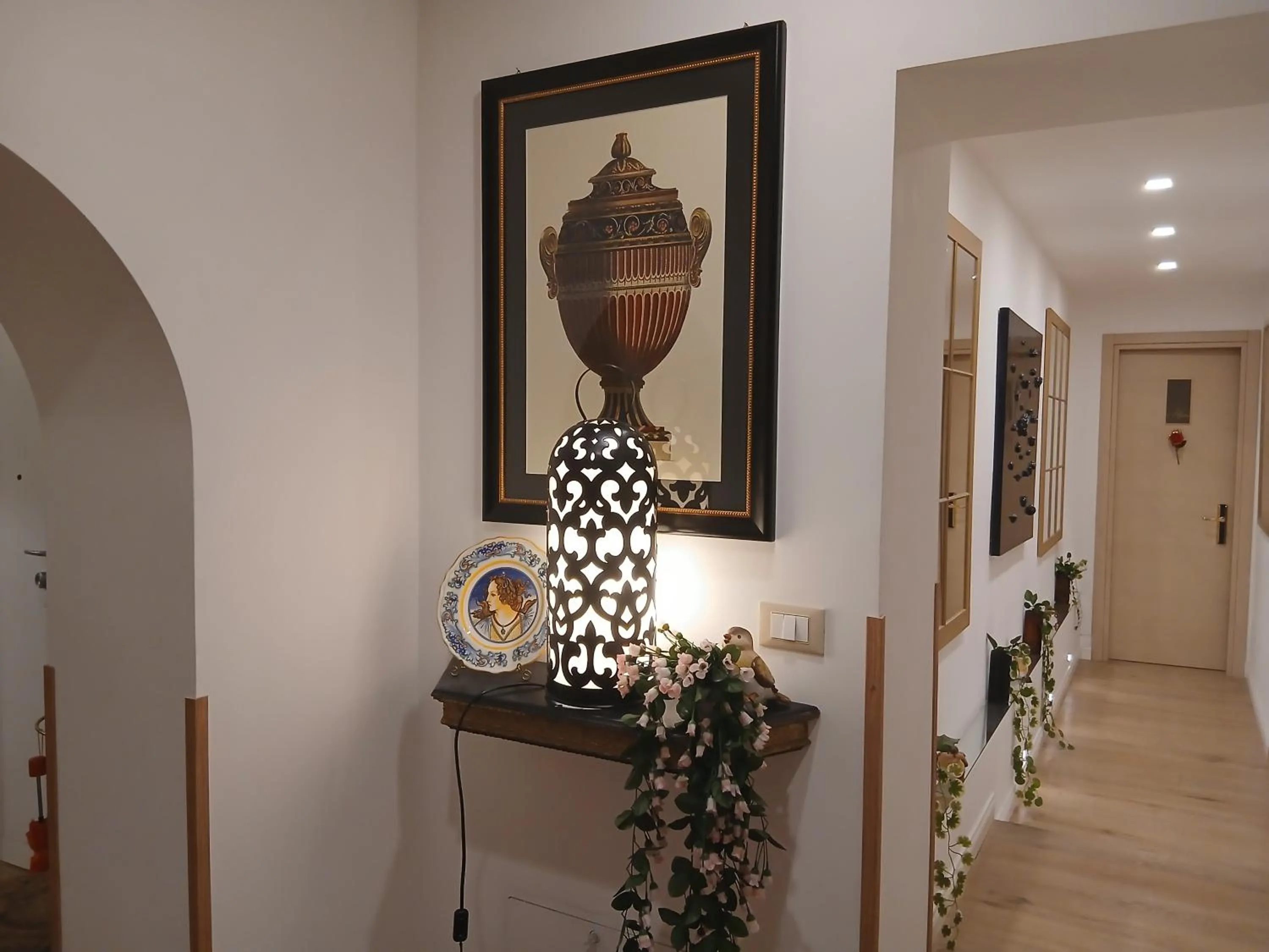 Decorative detail in Excellent Trinity Rooms