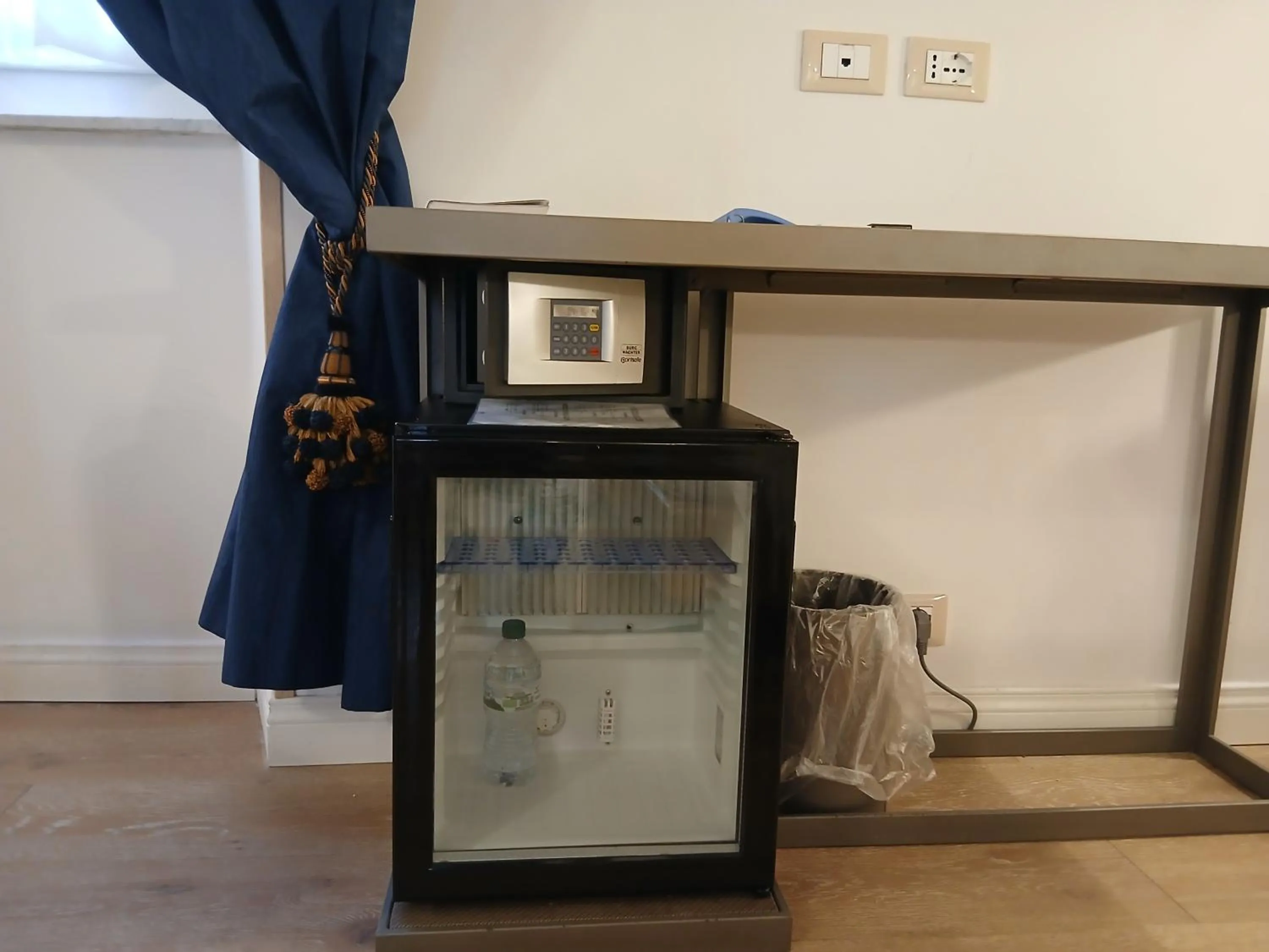 minibar in Excellent Trinity Rooms