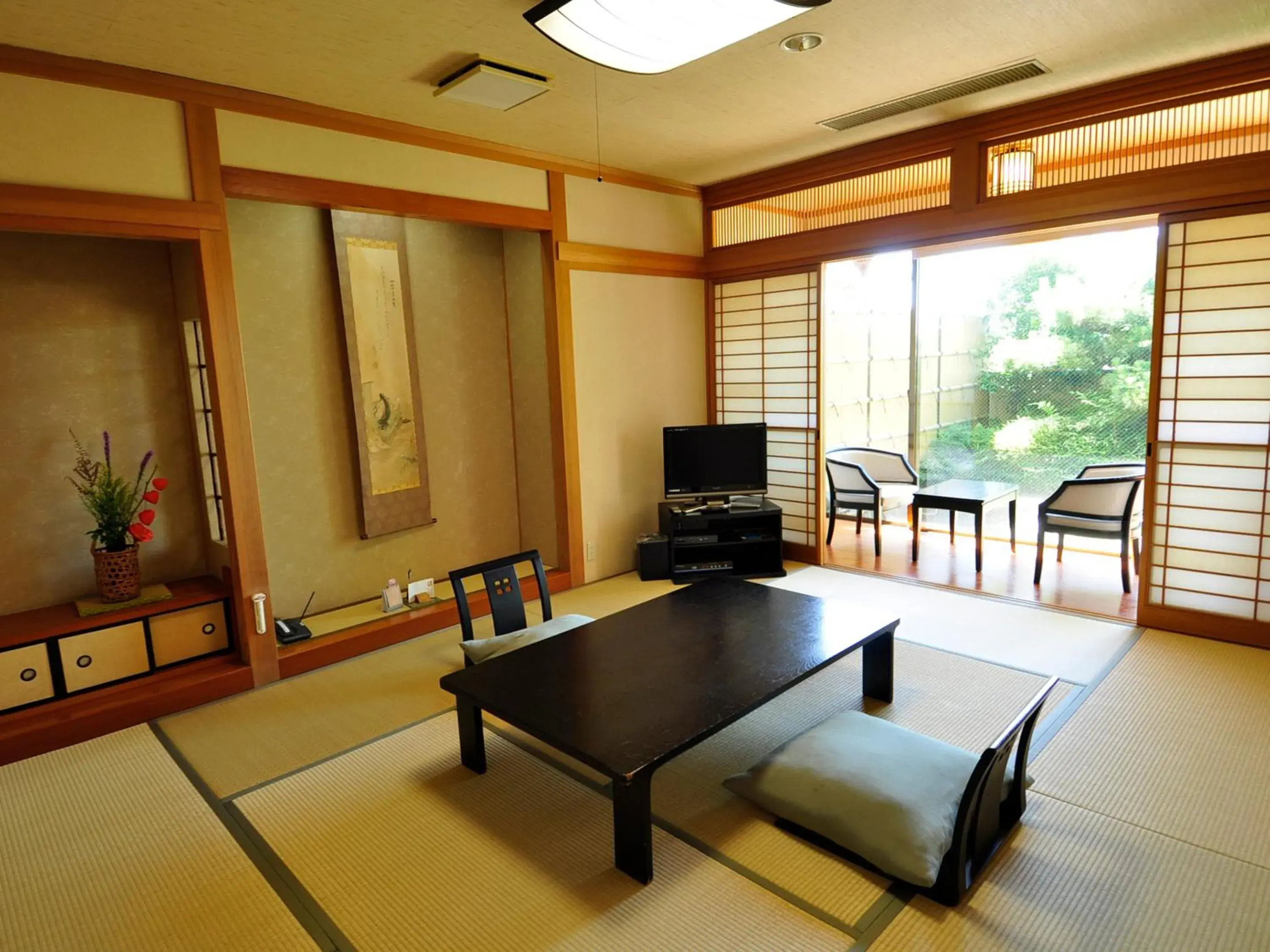 Photo of the whole room in Hotel King Photo of the whole room in Hotel King