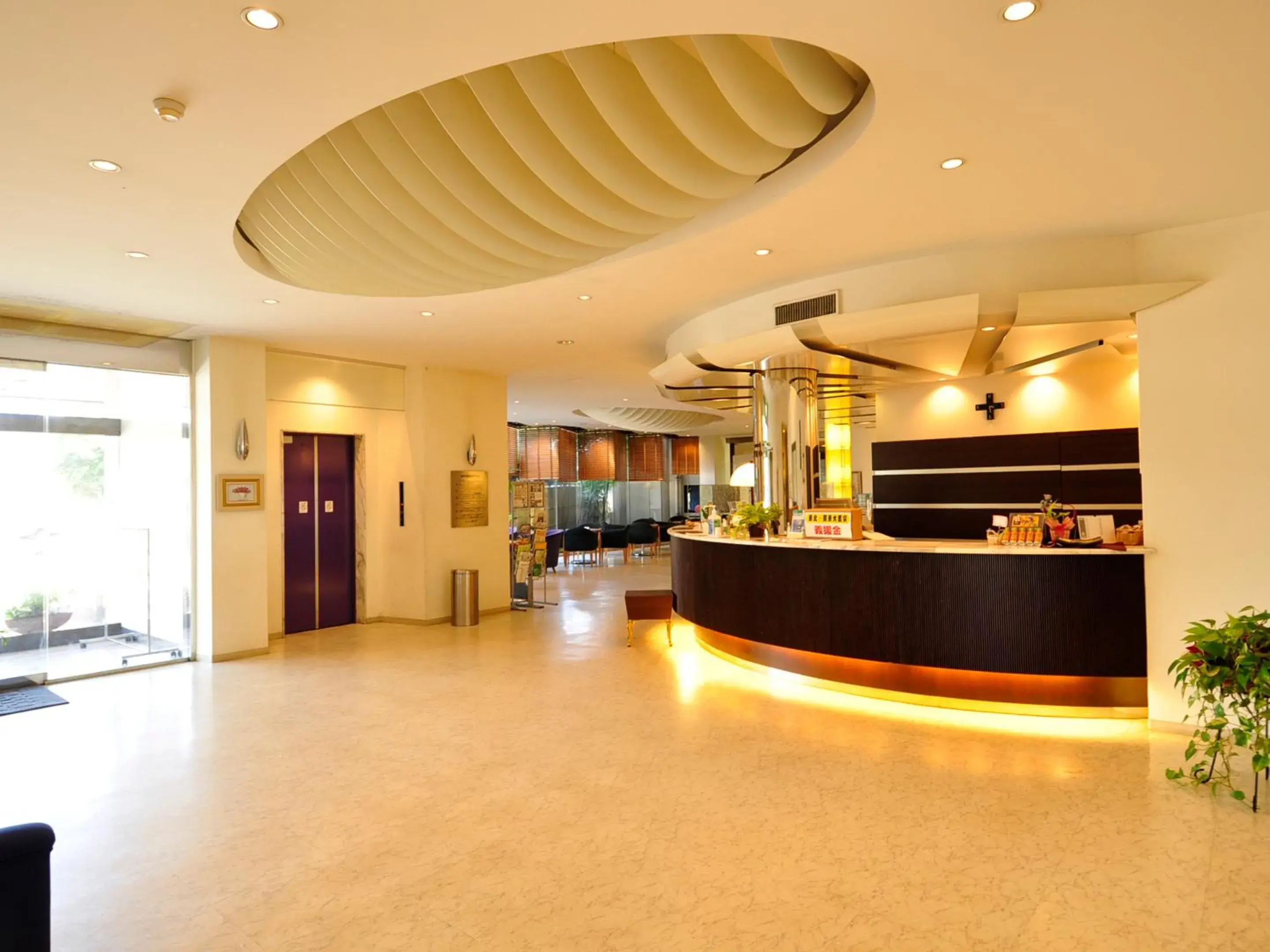 Lobby or reception in Hotel King Lobby or reception in Hotel King