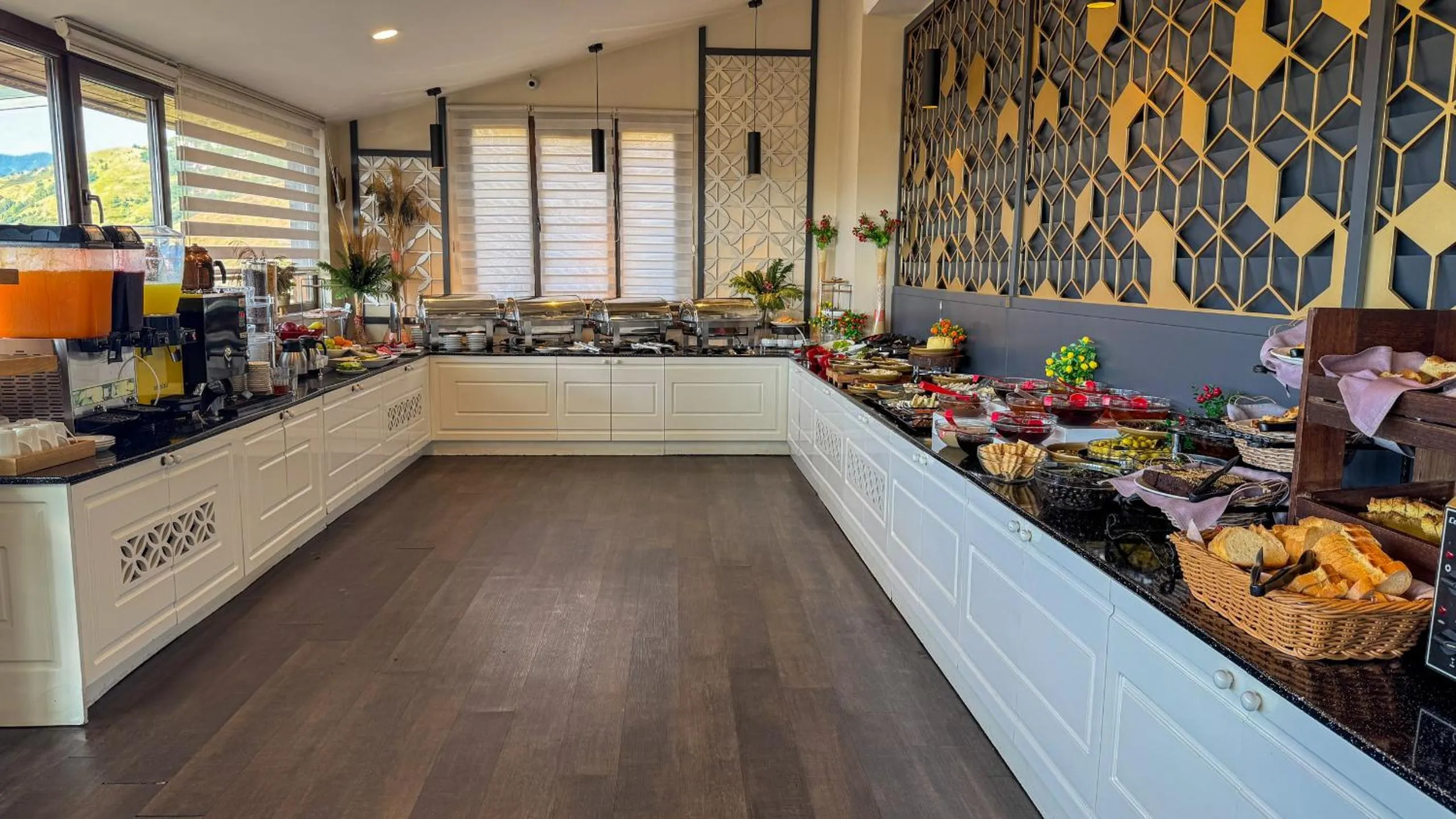 Restaurant/places to eat in Sera Lake Resort Hotel Spa & Aparts