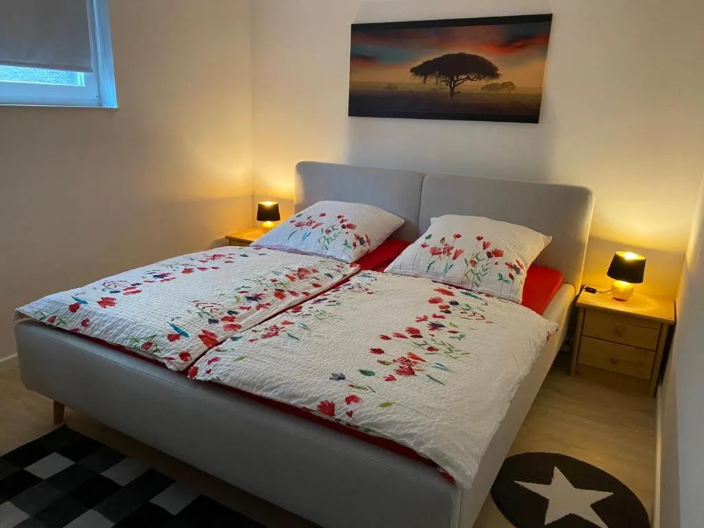 Bed in Eifelblümchen