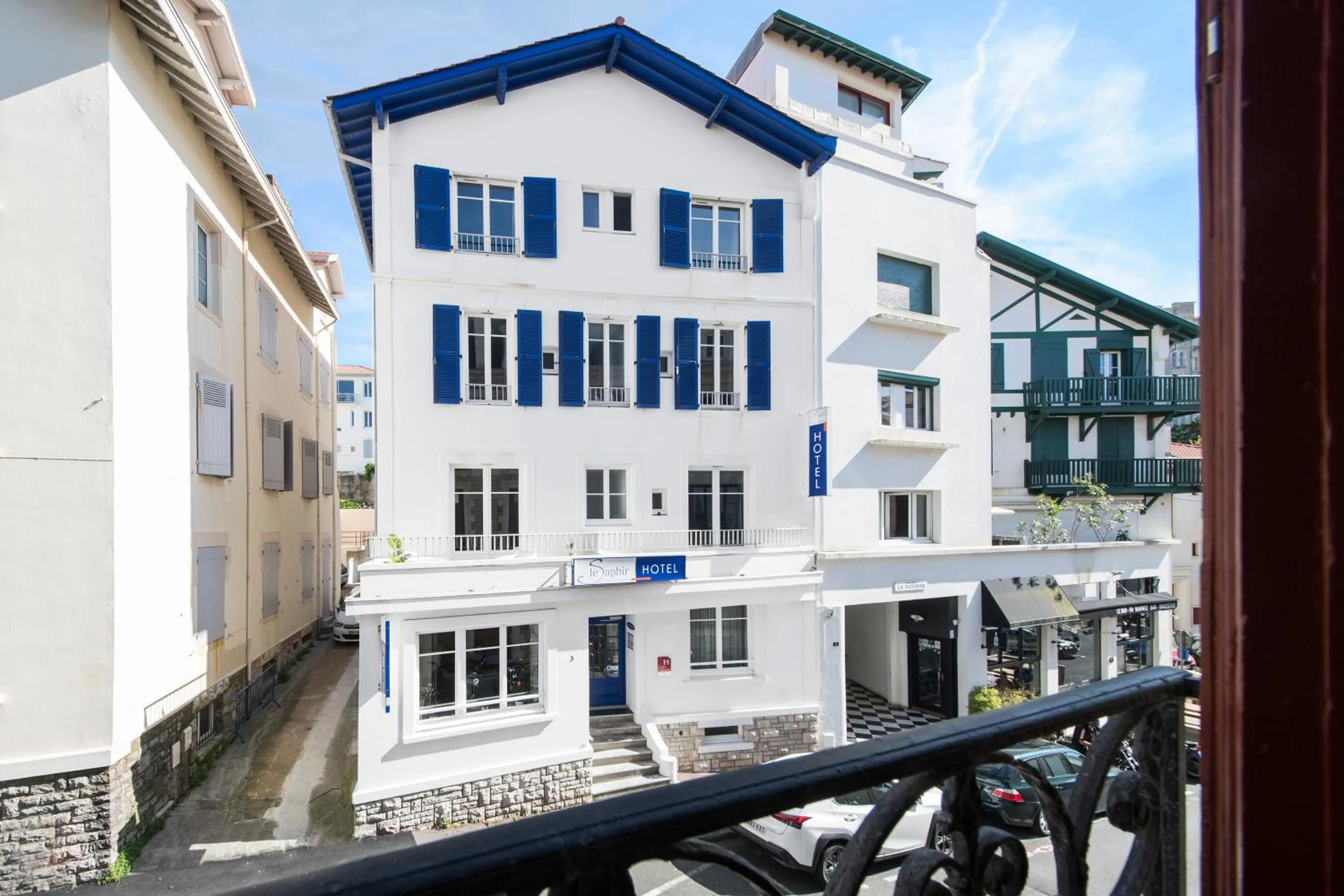 Property building in Hôtel Le Saphir