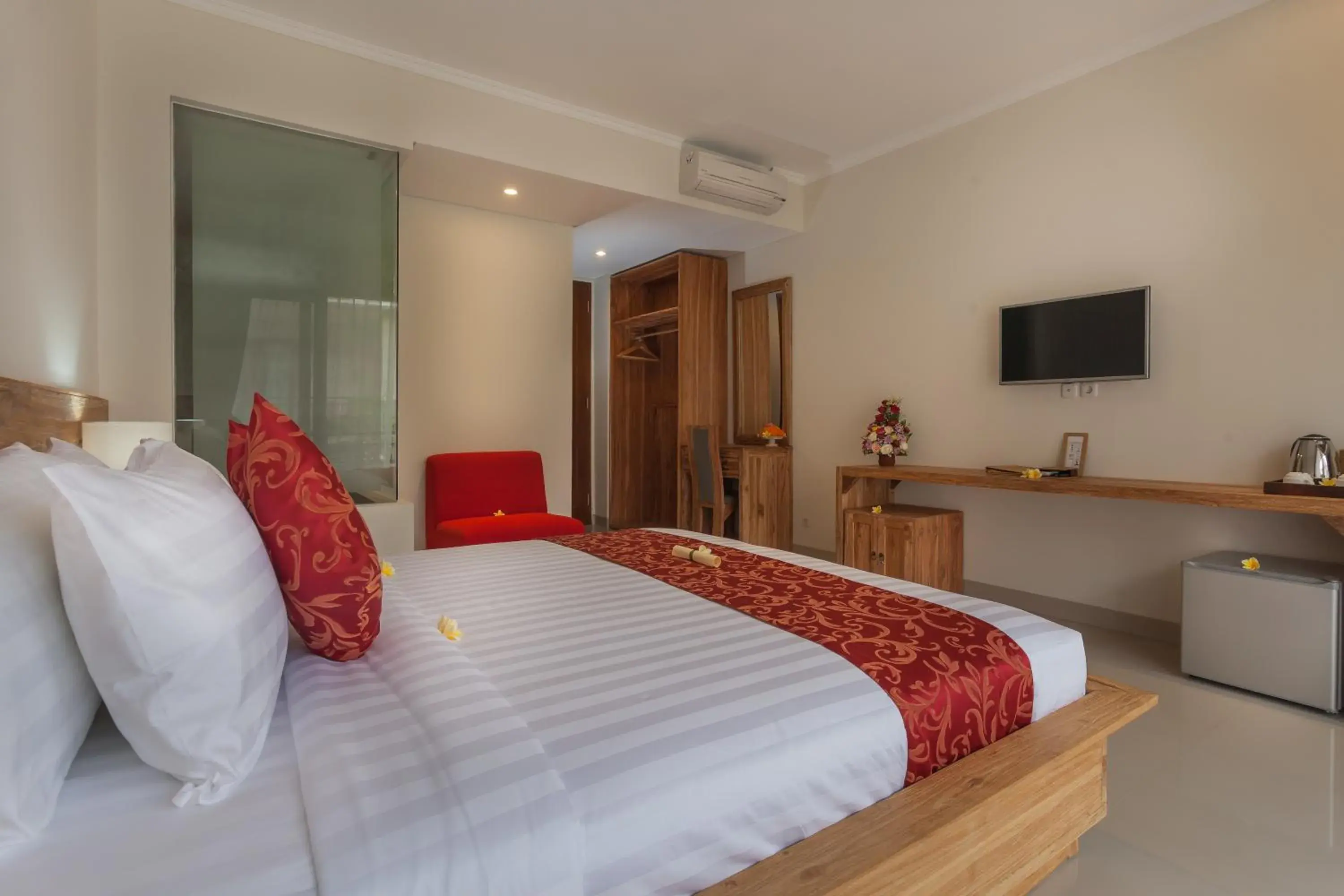 Photo of the whole room, Bed in Jani's Place Cottage by Purely Photo of the whole room, Bed in Jani's Place Cottage by Purely