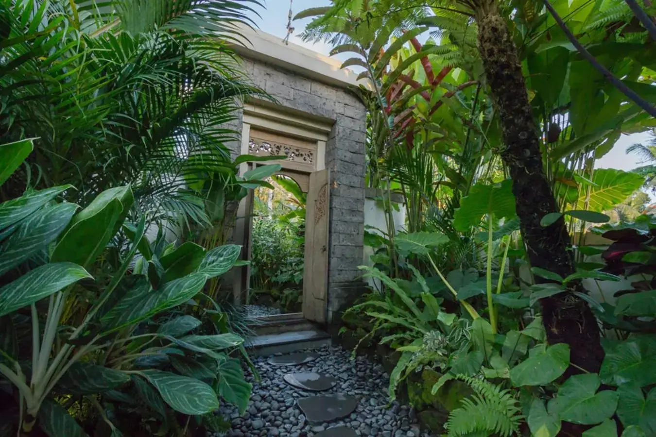 Facade/entrance in Jani's Place Cottage by Purely Facade/entrance in Jani's Place Cottage by Purely