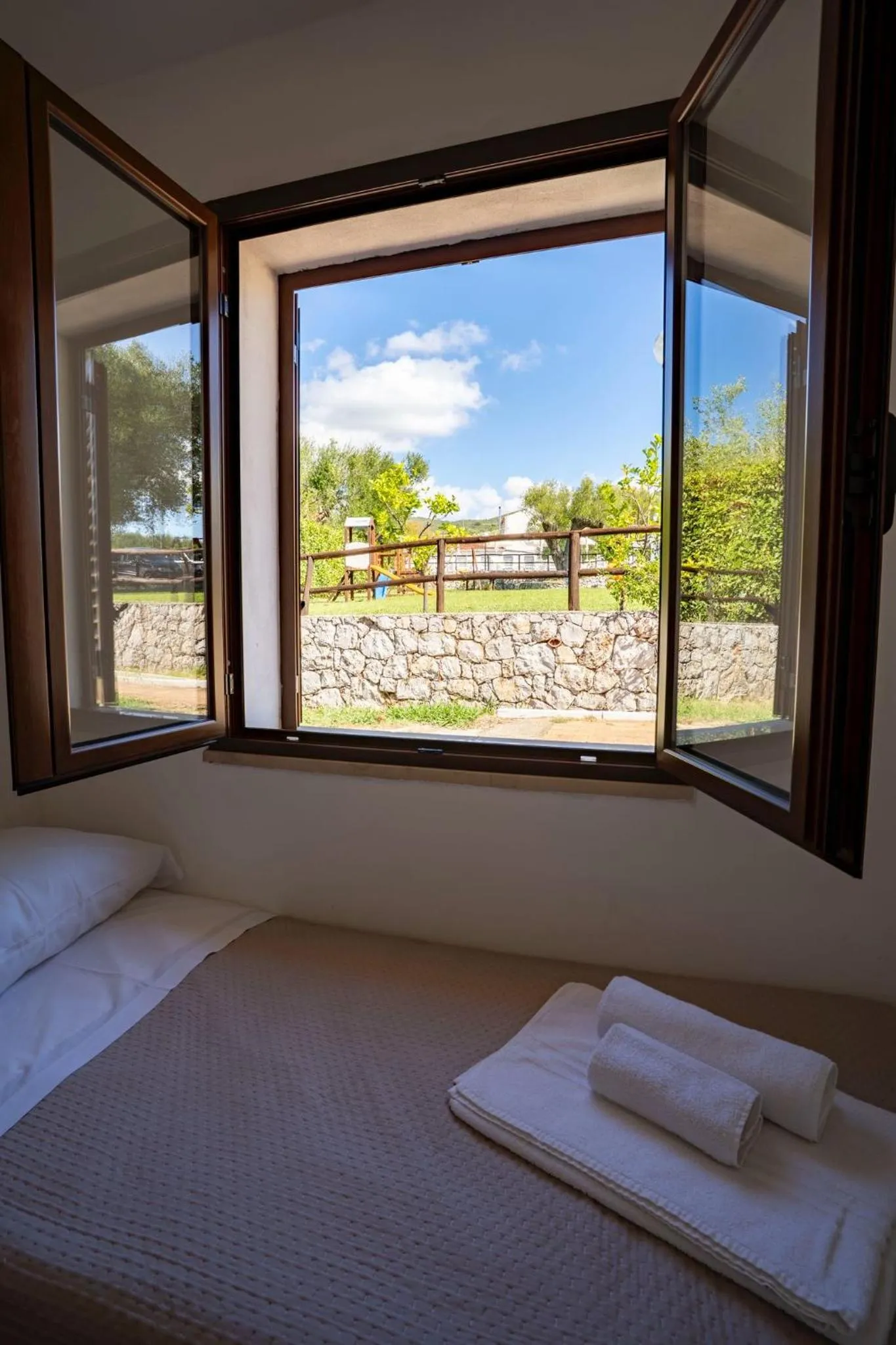 Bedroom, Bed in Cilento Dreams Village