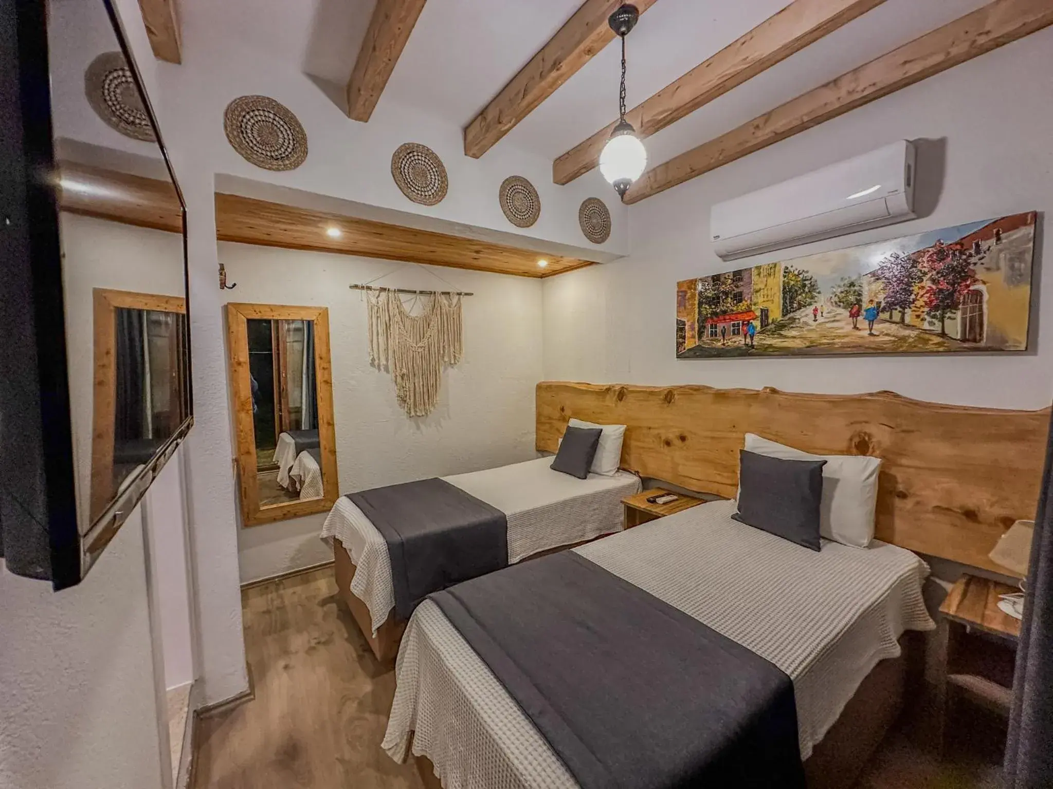 Photo of the whole room, Bed in Faralya Misafir Evi Photo of the whole room, Bed in Faralya Misafir Evi