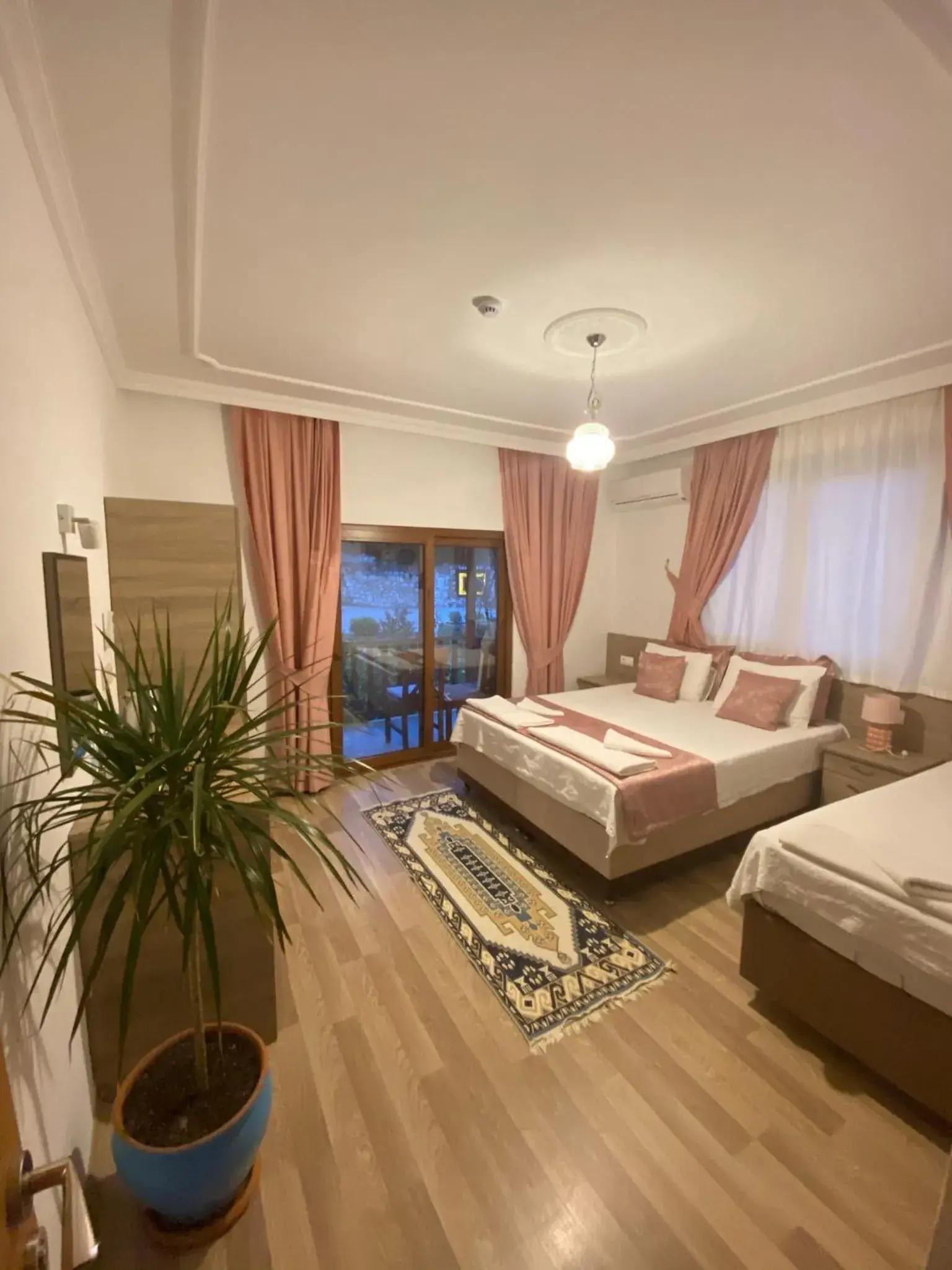 Photo of the whole room, Bed in Faralya Misafir Evi Photo of the whole room, Bed in Faralya Misafir Evi