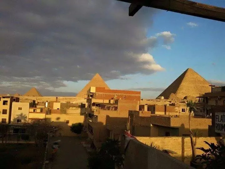 Landmark view in Abo Stait - Pyramid View Homestay