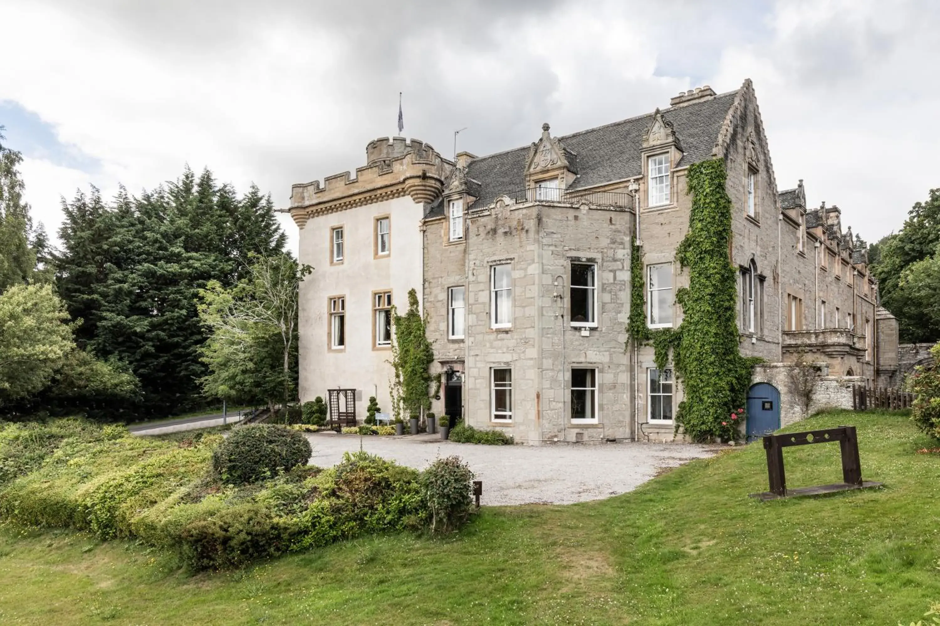Property building in Tulloch Castle Hotel ‘A Bespoke Hotel’ Property building in Tulloch Castle Hotel ‘A Bespoke Hotel’