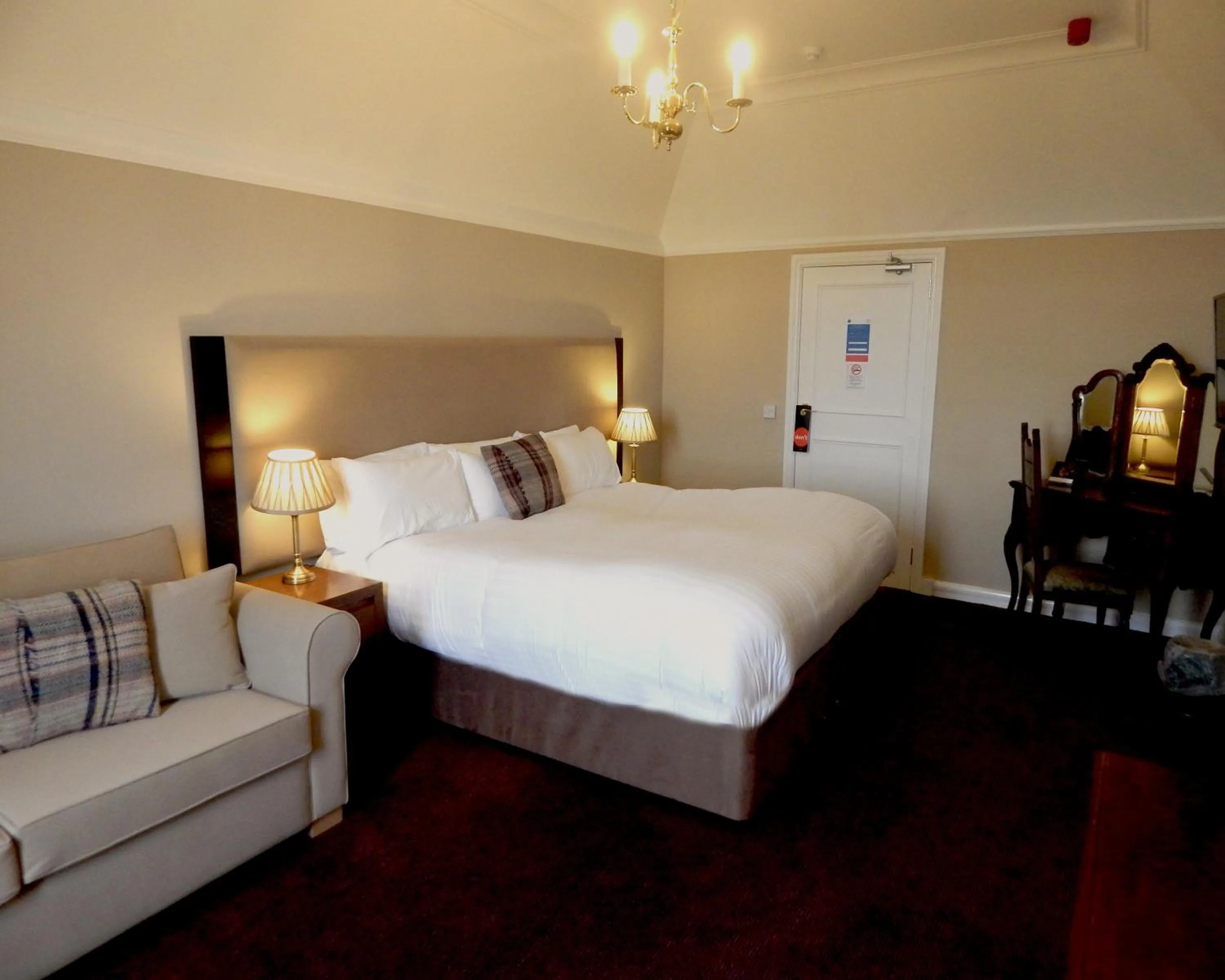 Bedroom, Bed in Tulloch Castle Hotel ‘A Bespoke Hotel’