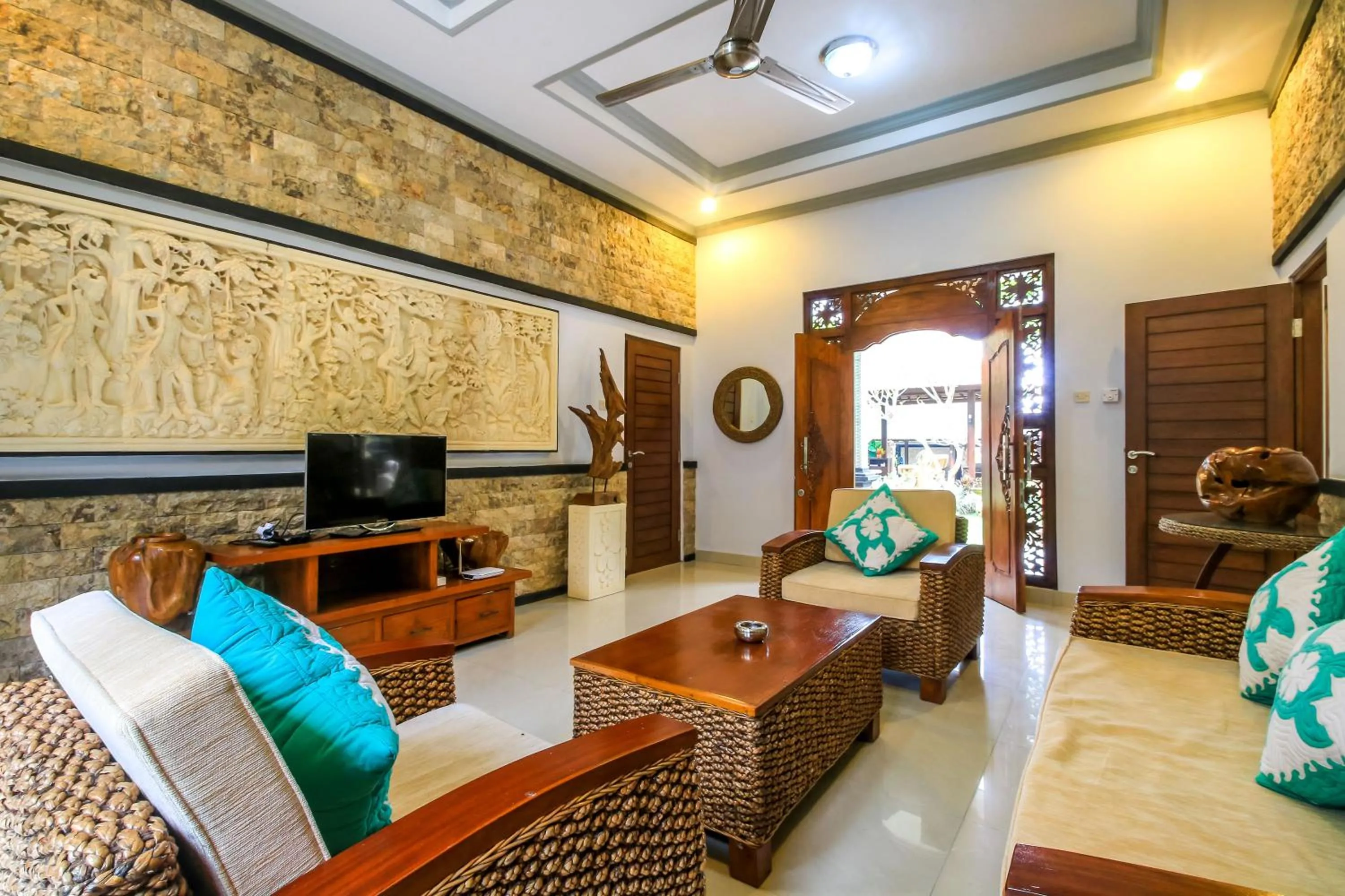 TV and multimedia in Asli Bali Villas by AGATA