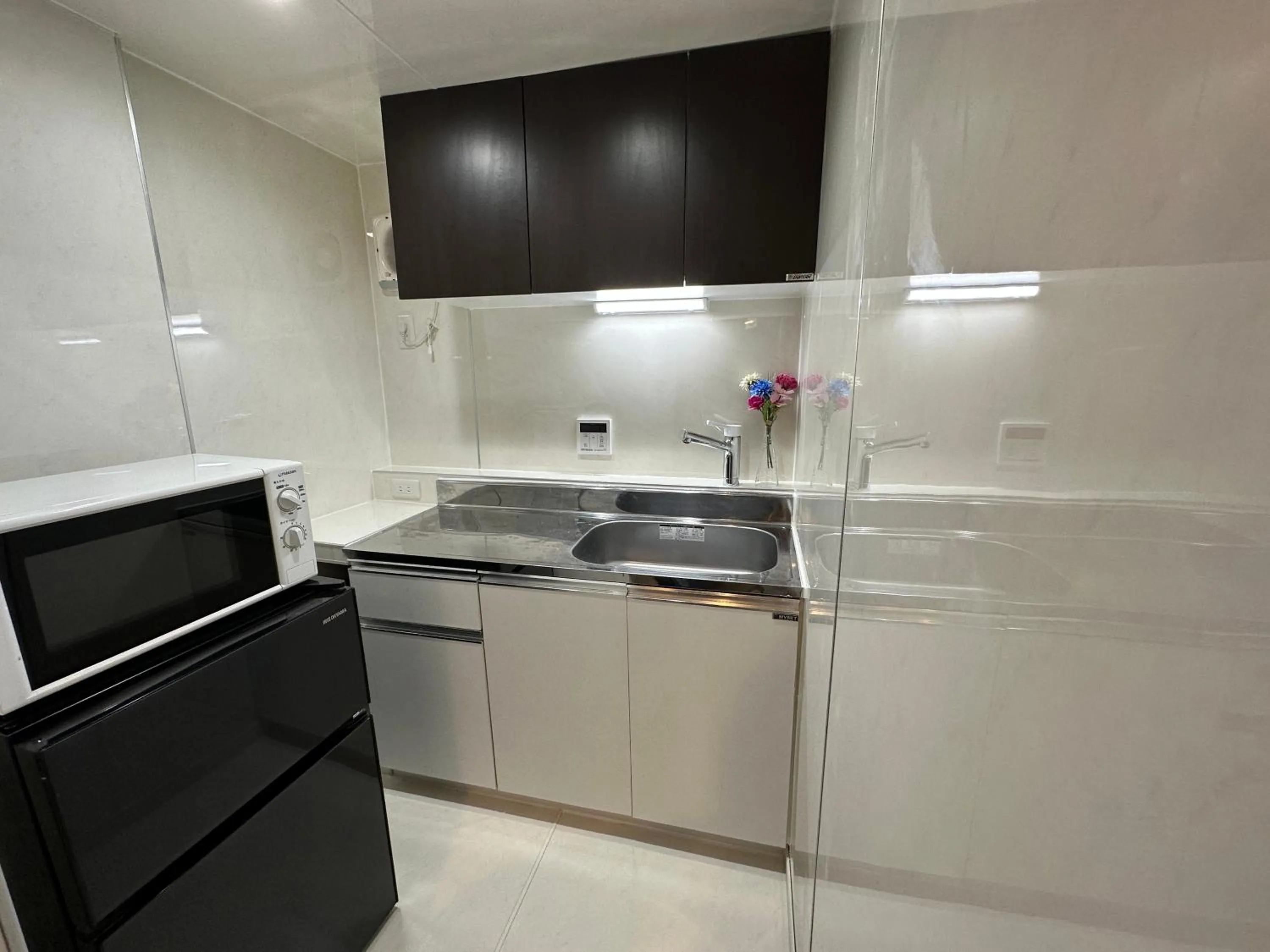 Kitchen or kitchenette in Ray House