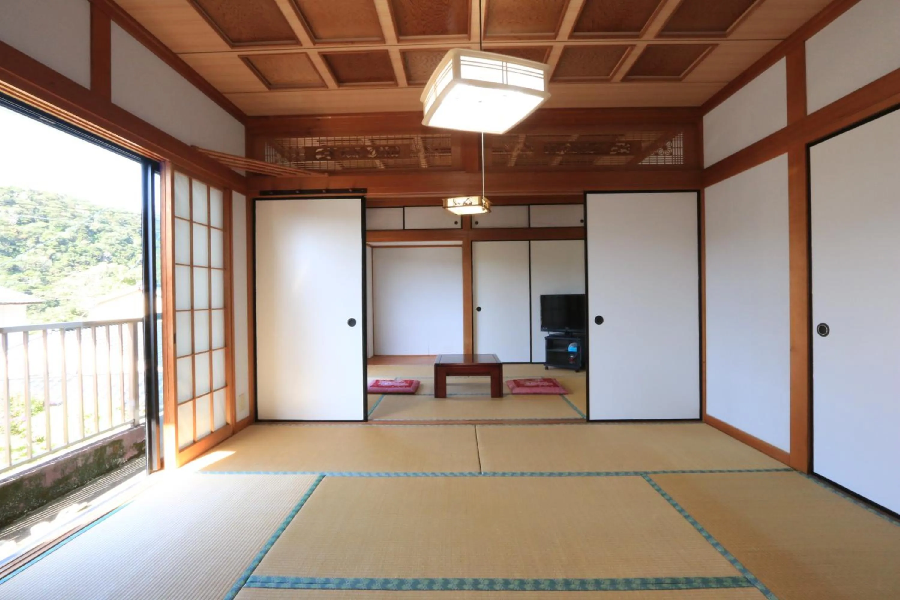 Photo of the whole room in Minshuku Satomachi