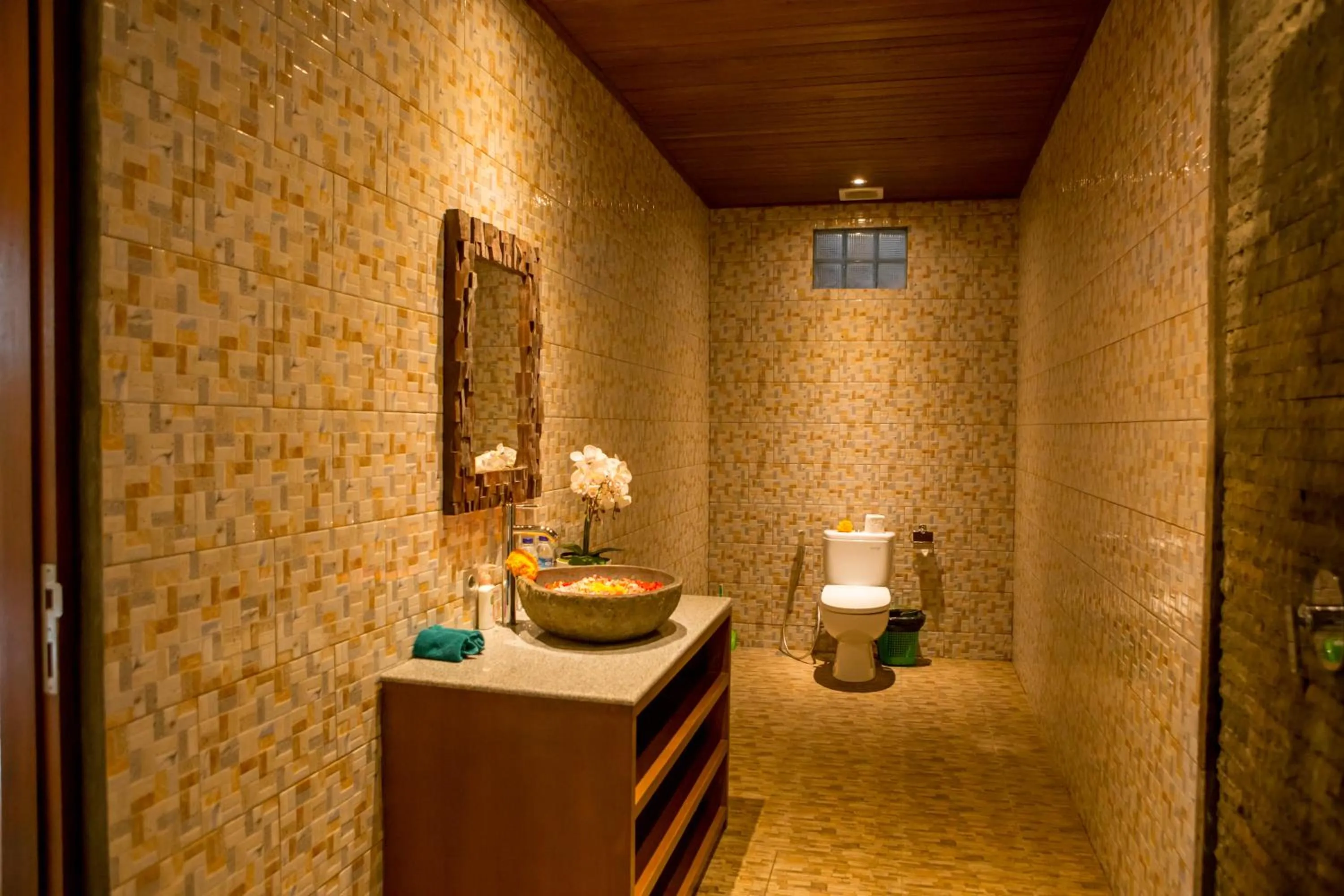 Bathroom in Ayu Duwur Beji