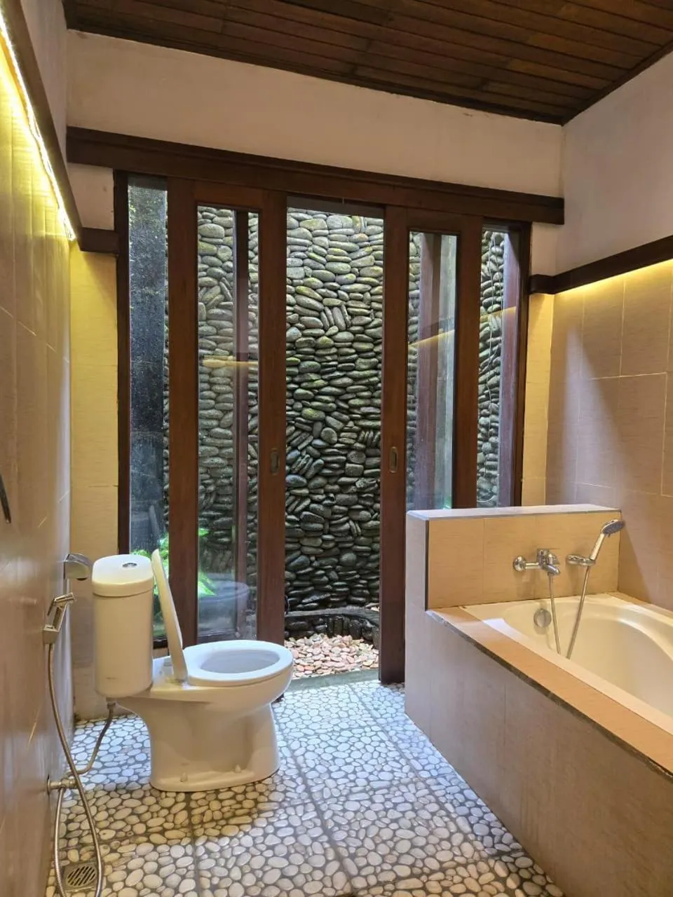 Bathroom in Ayu Duwur Beji