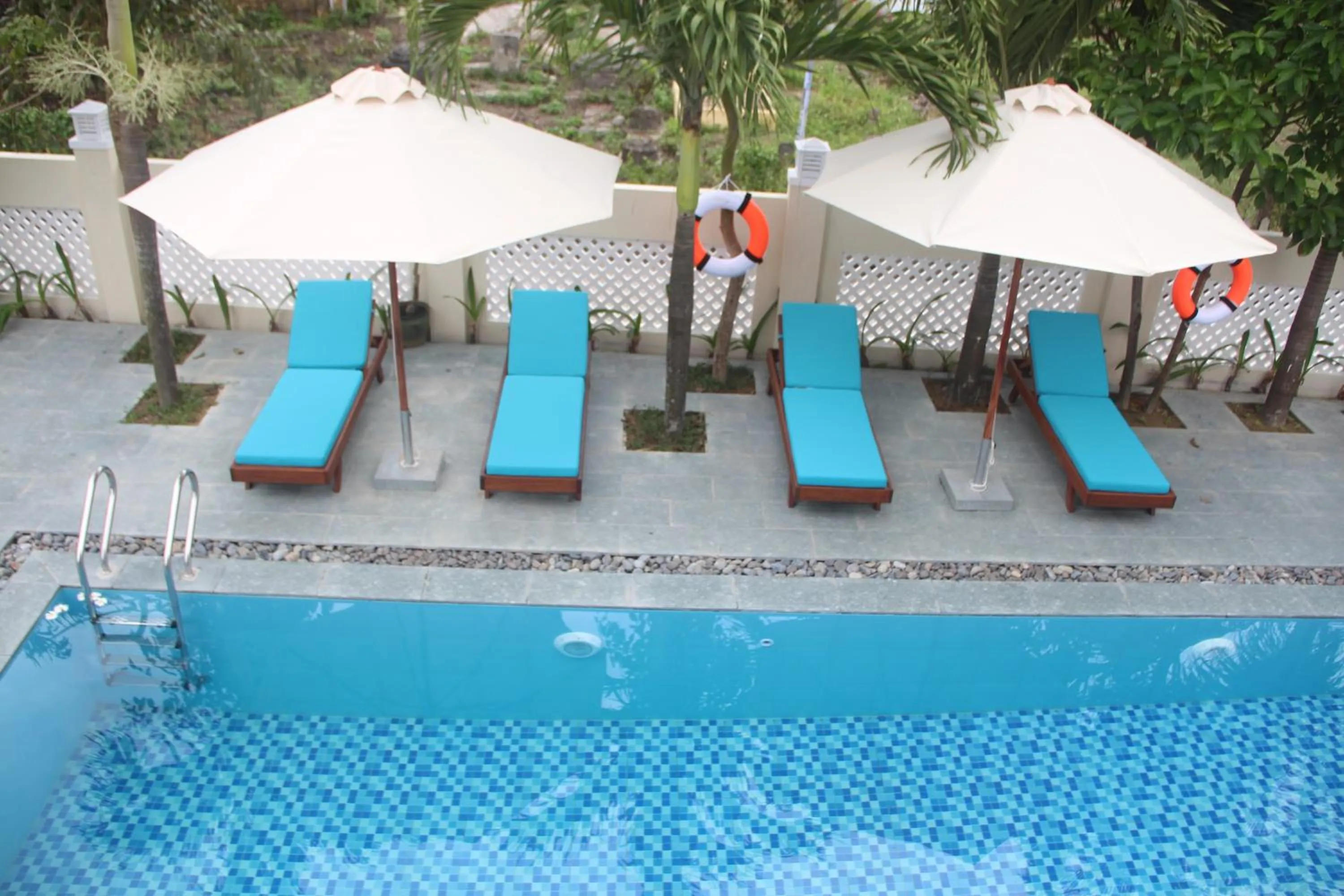 Swimming pool in Gia Lam Villa Hoi An