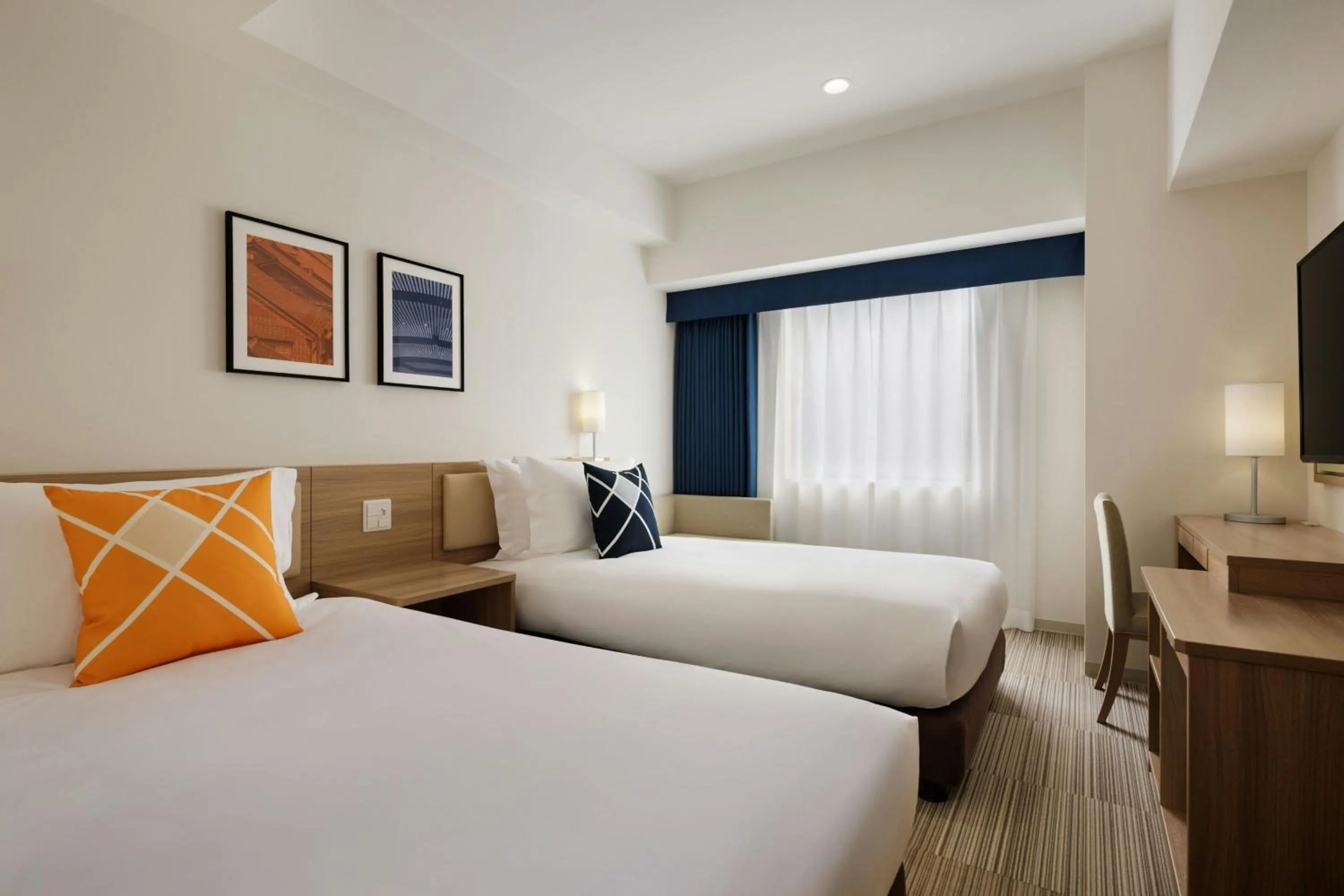 Photo of the whole room, Bed in Four Points Flex by Sheraton Kanazawa