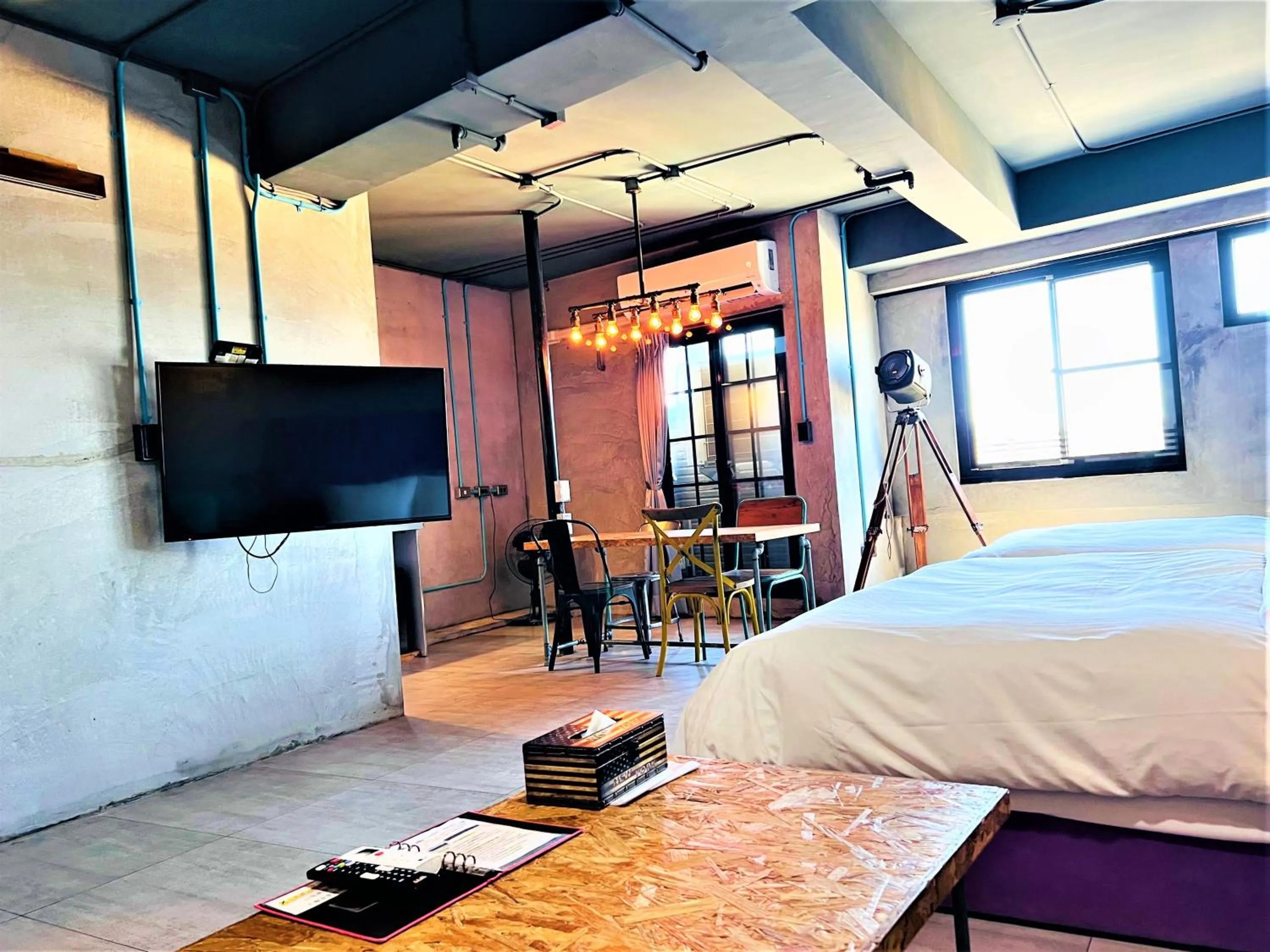 TV and multimedia, Bed in 4 Design Inn