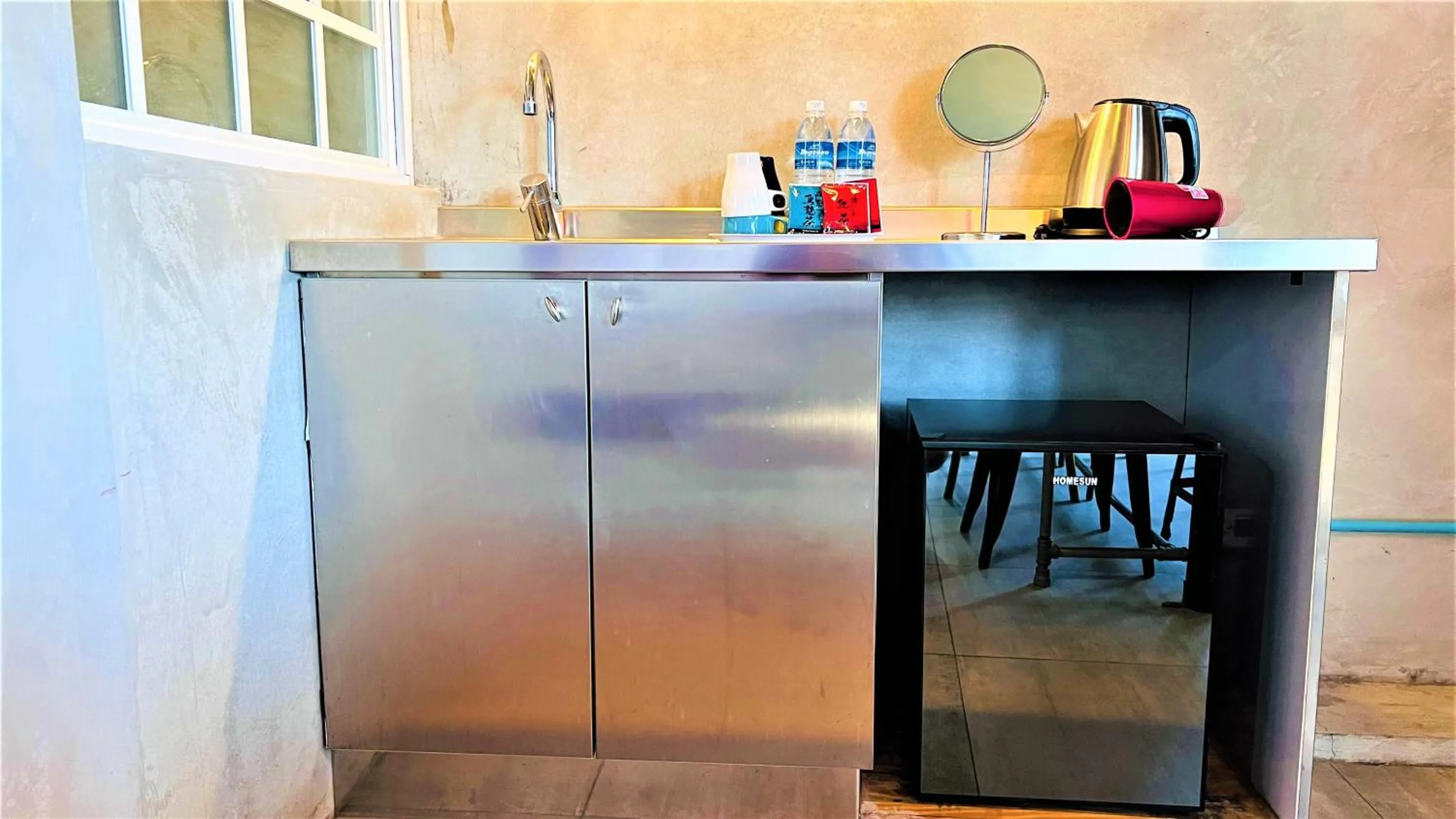 oven in 4 Design Inn