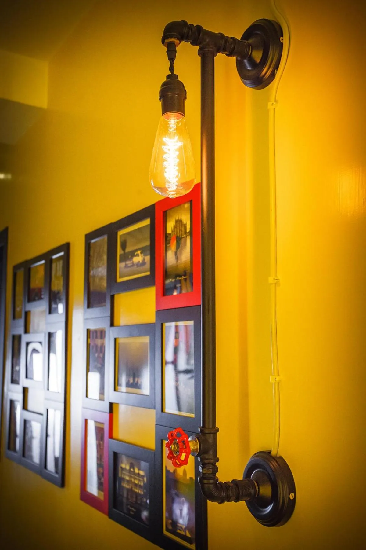 Property building in 4 Design Inn