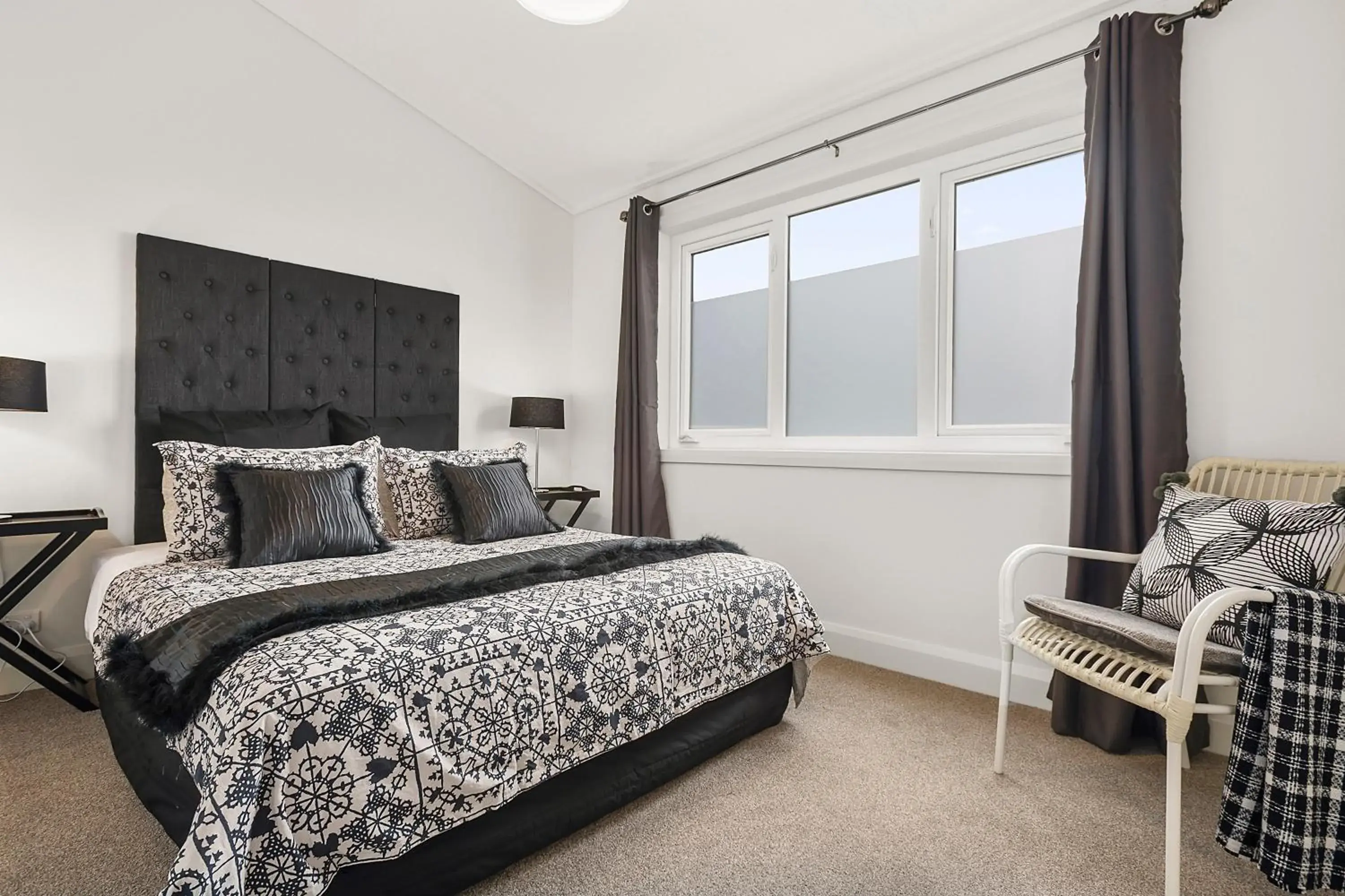Deluxe Twin Room - single occupancy in Blue Rosella on Piper Deluxe Twin Room - single occupancy in Blue Rosella on Piper