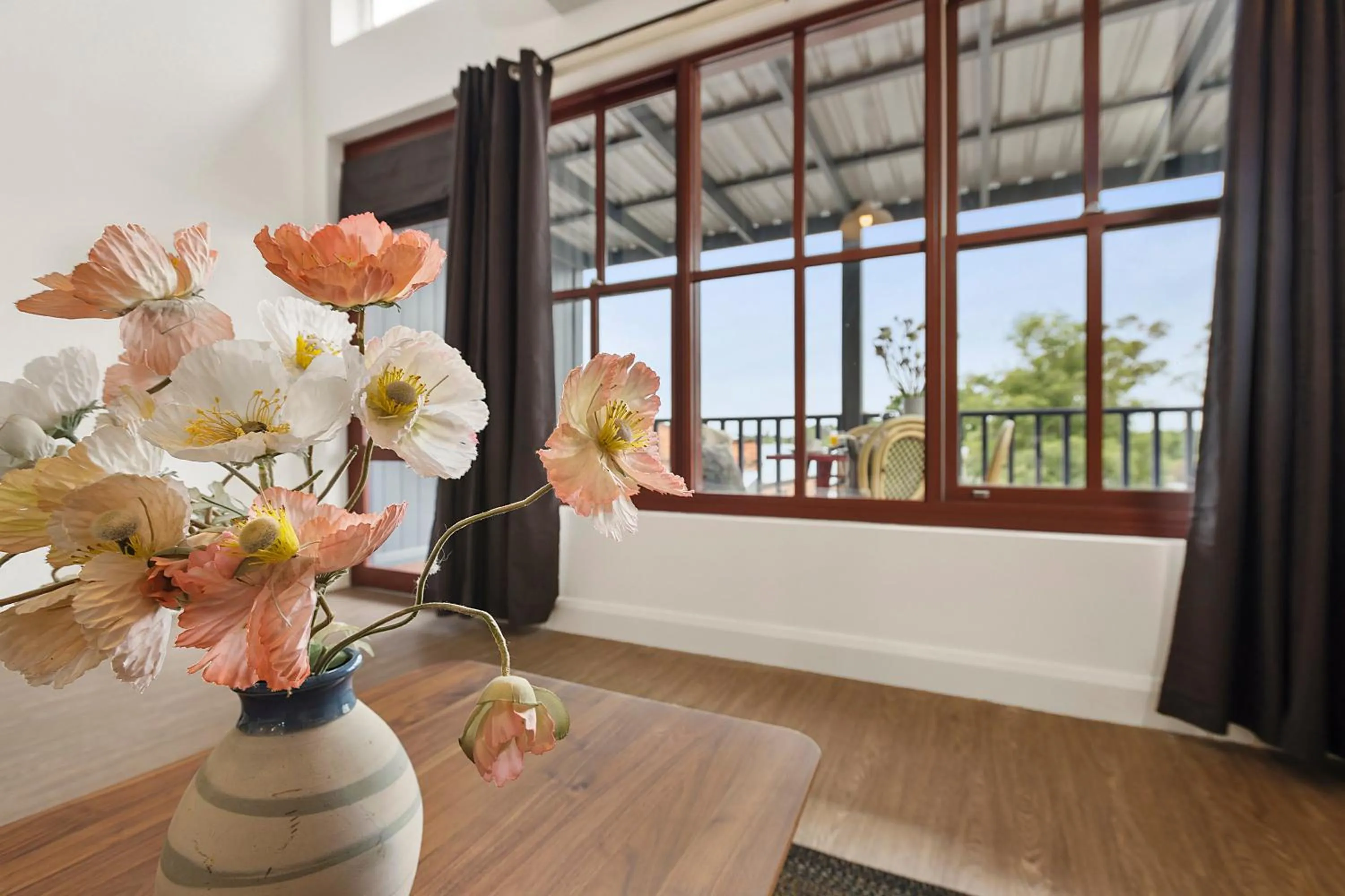 Landmark view in Blue Rosella on Piper